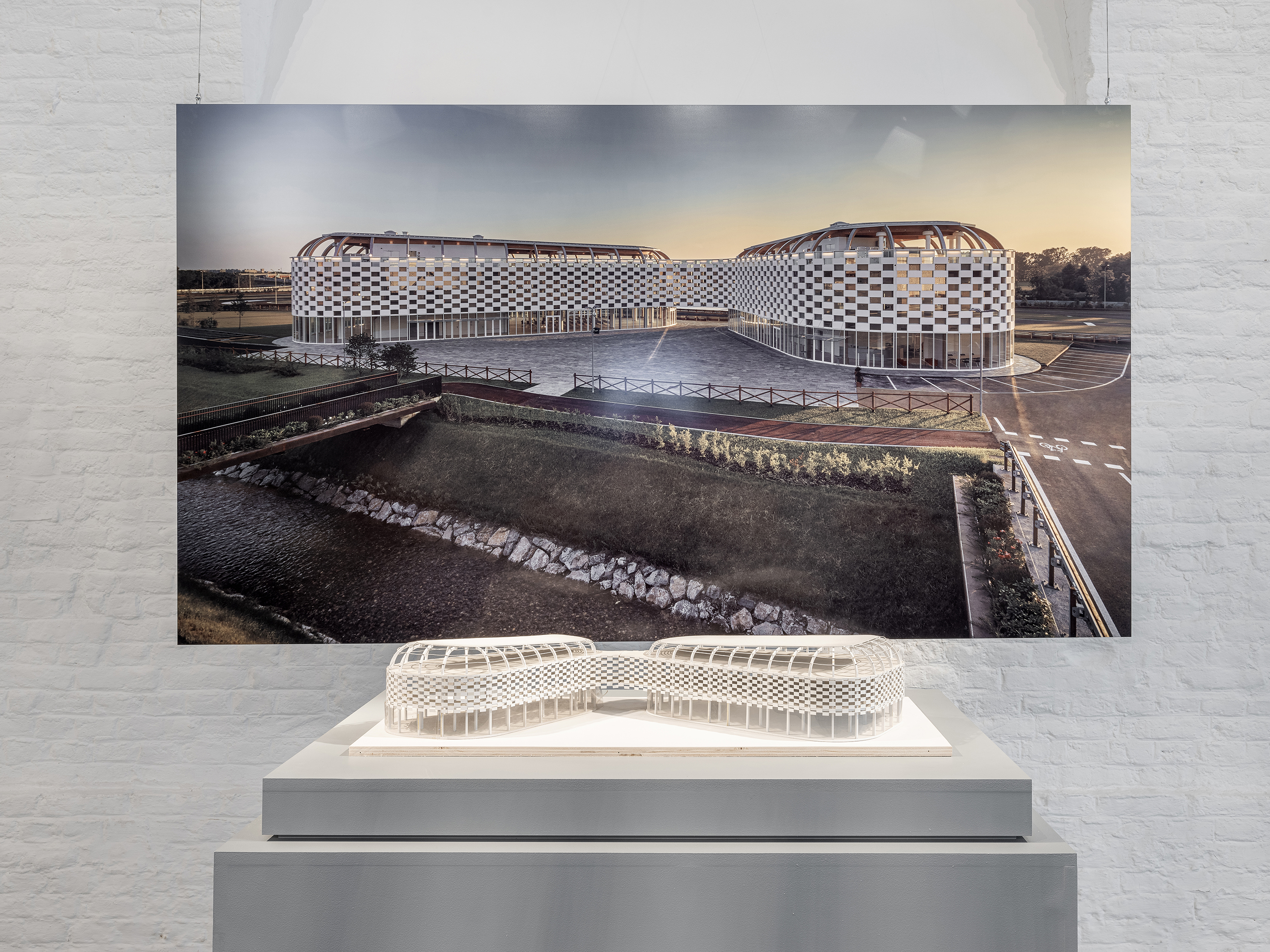 CID DE LUCCHI 56 CRED CAROLINE DETHIER