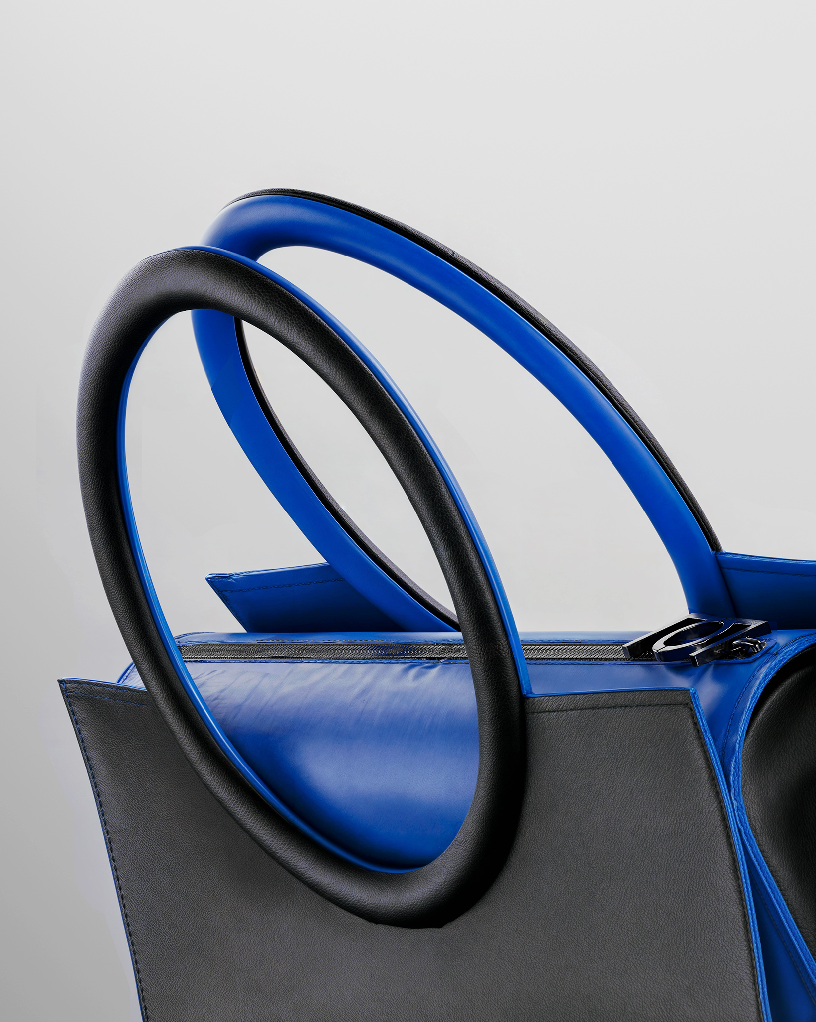 AMOROMA THE ONE BAG FORMAT A4 30