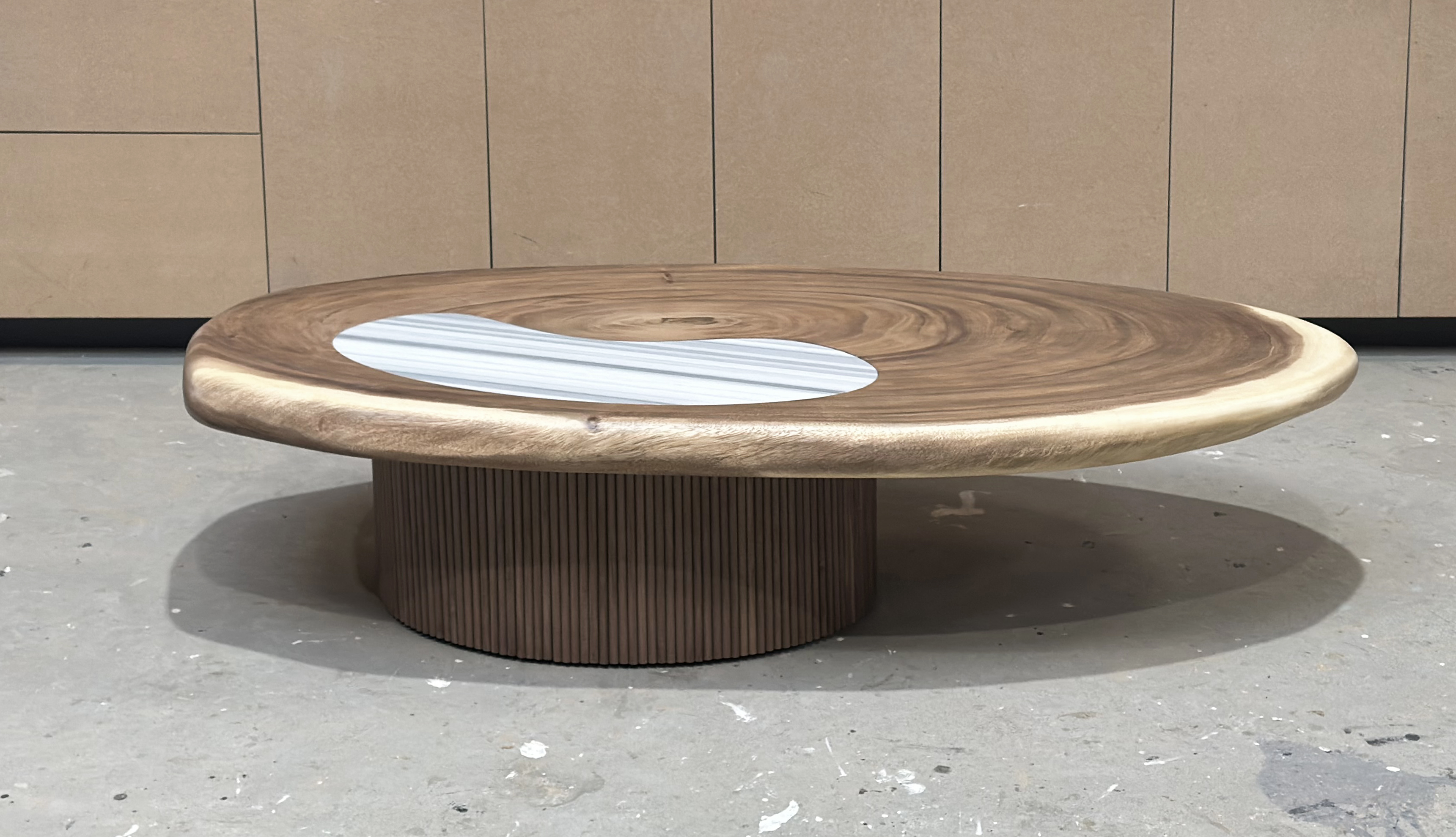THE ROOMS SPAZIO NOBILE CREDIT SÉBASTIEN CAPORUSSO ETREINTE TABLE 180X90X40CM