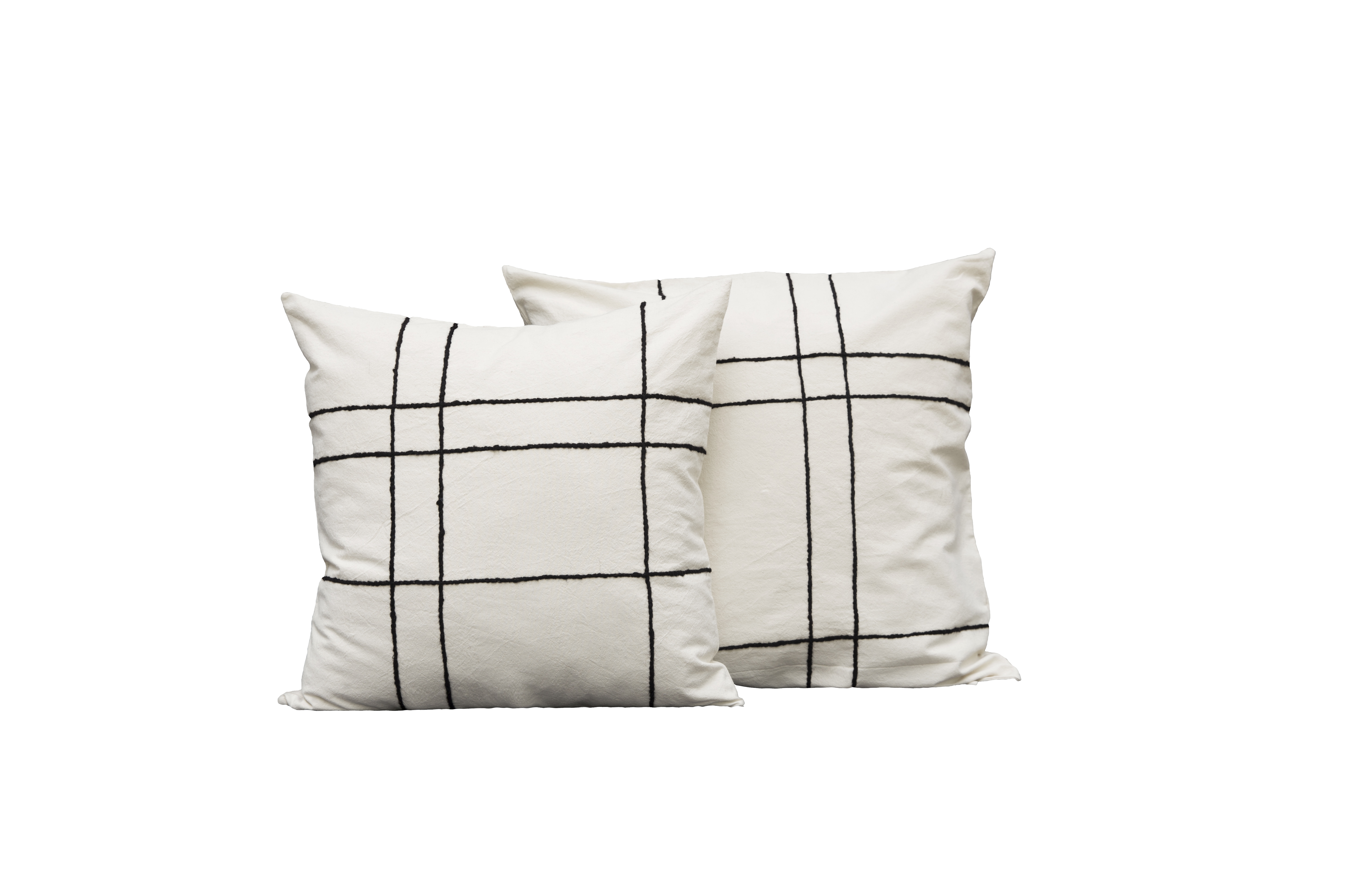 VALERIE BARKOWSKI KARO HOUSSE COUSSIN COTTON ECRU WOOL NOIR CREDIT TANIA PANOVA 55A65EUR