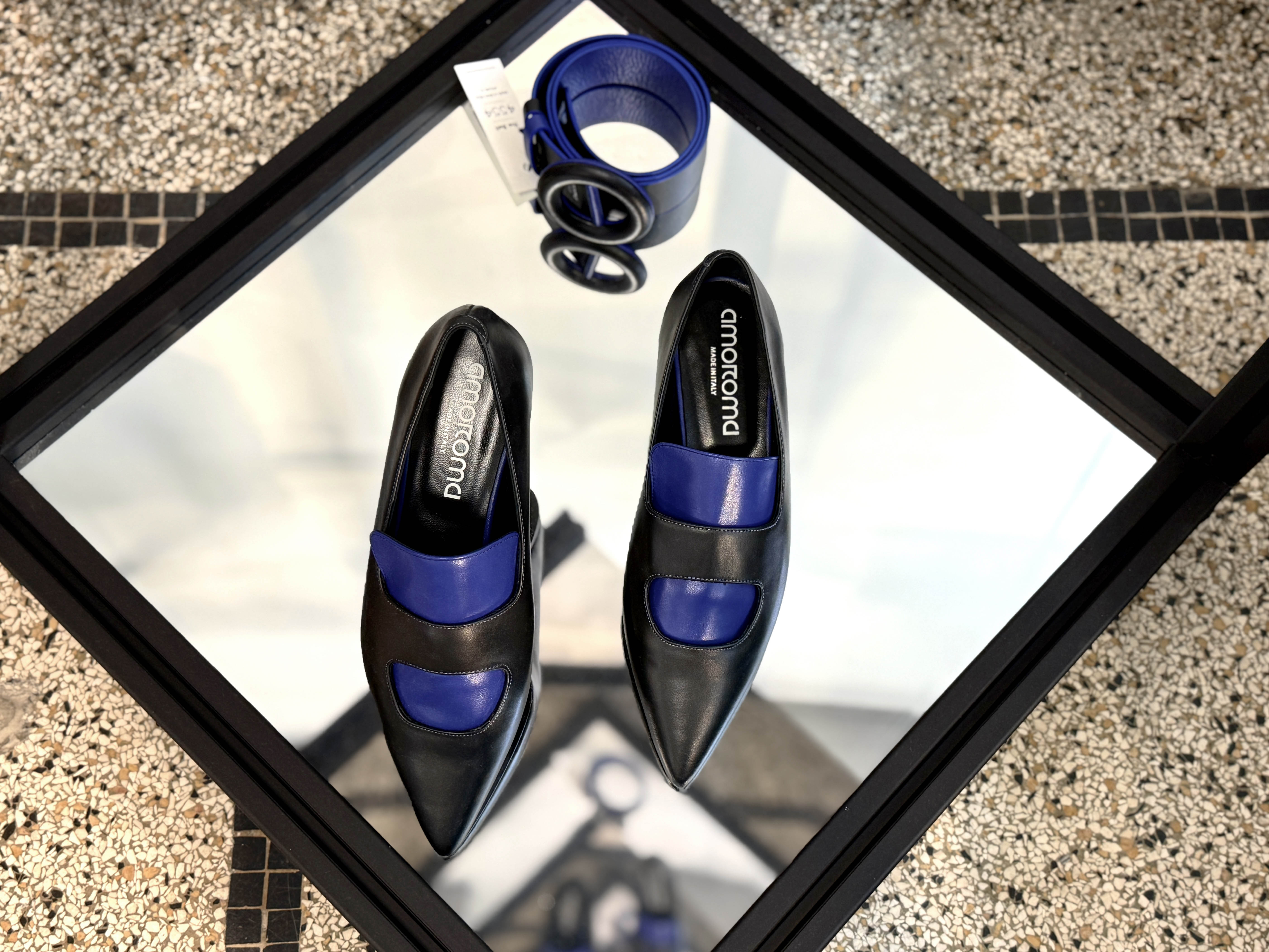 AMOROMA THE SHOE 291EUR