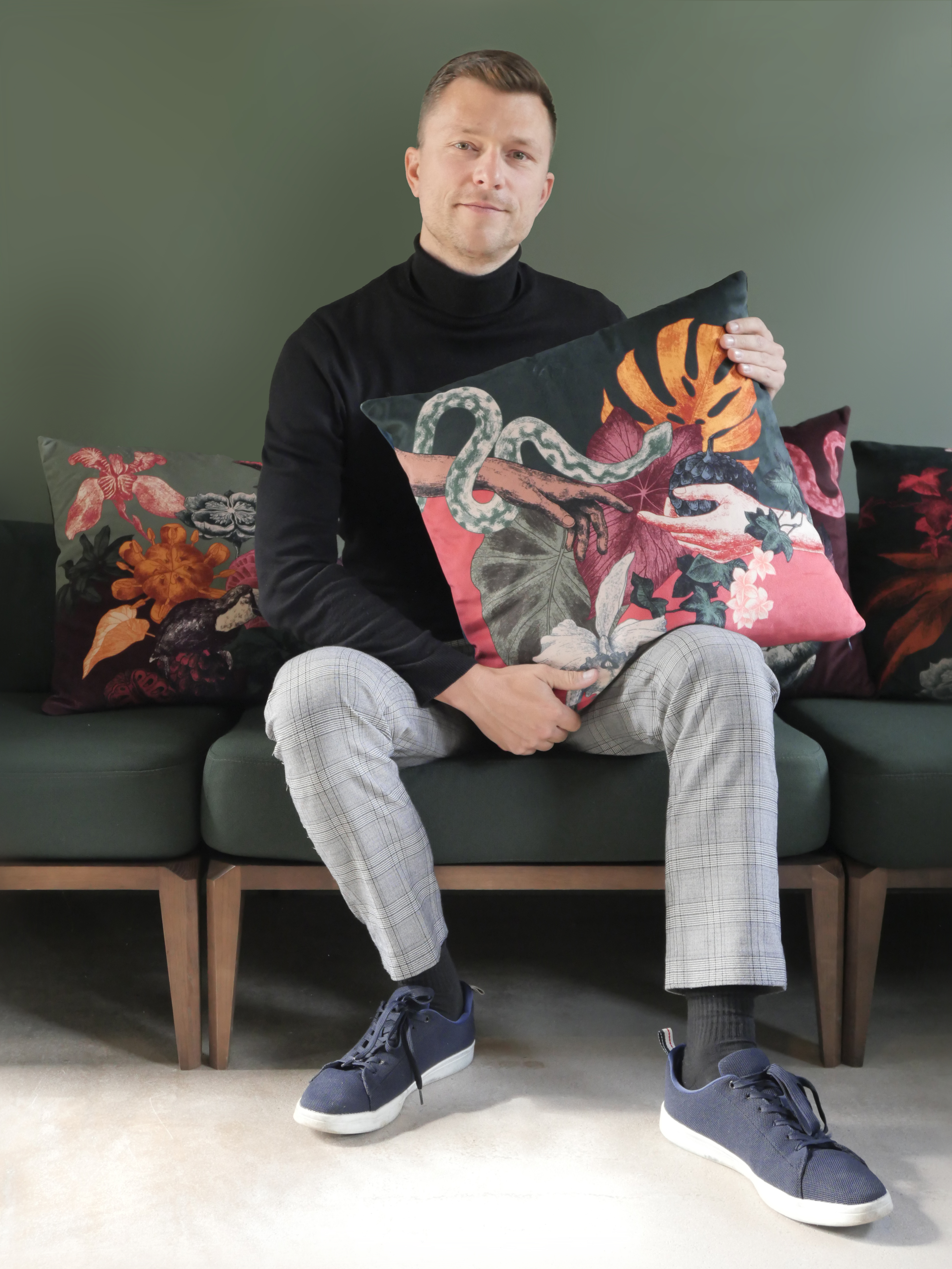 CID WOVEN WHISPERS JURAJ STRAKA CREDIT IBRIDE