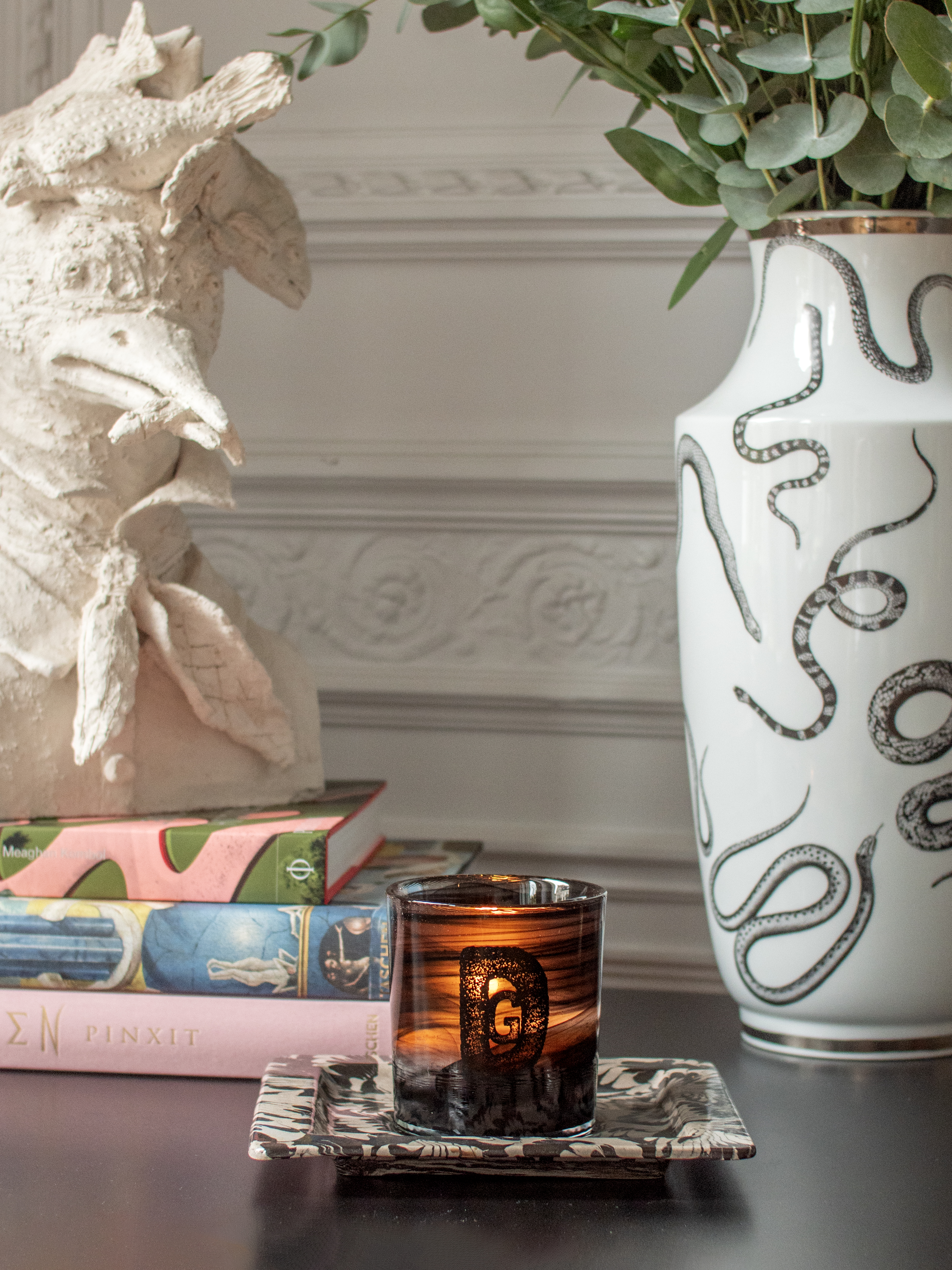 GILLES DEWAVRIN SWIRL GLASS CANDLES 59EUR CREDITS ARNO CARAVEL 3