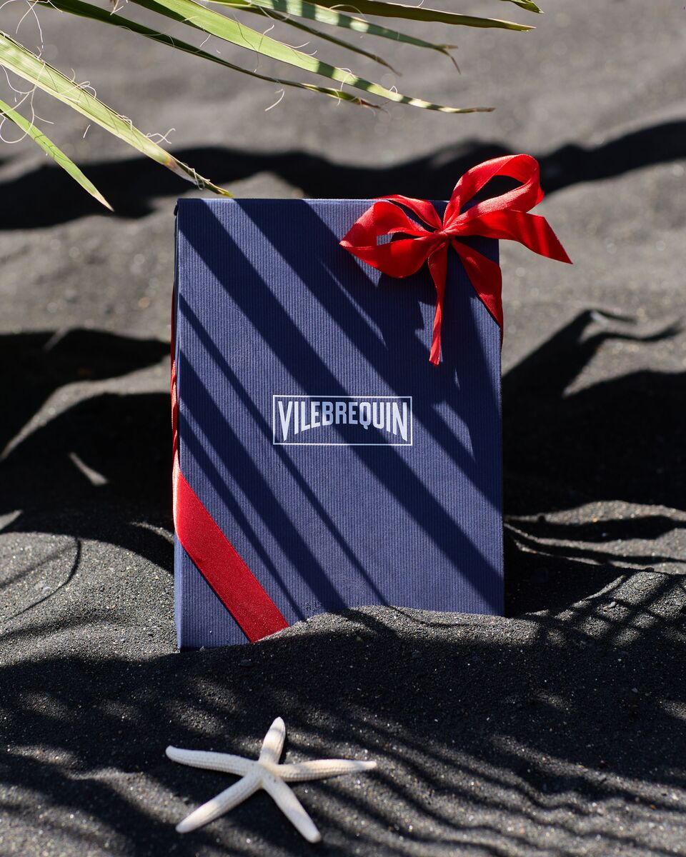 VBQ CRUISE 26 CAMPAIGN IMAGE WOMEN 31