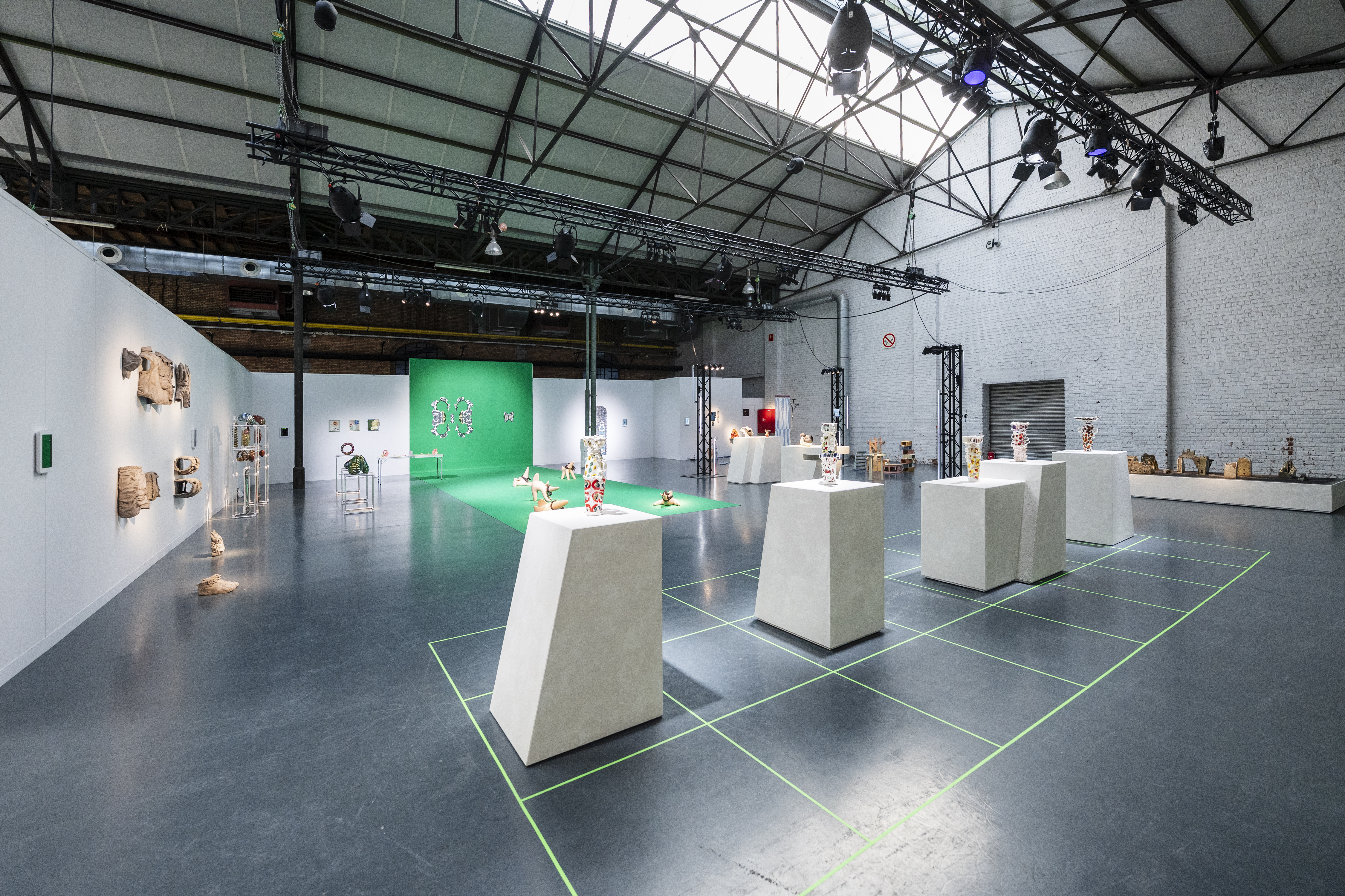 CERAMIC BRUSSELS 2026 EXHIBITION VIEW ART PRIZE CREDIT GEOFFREY FRITSCH. 2