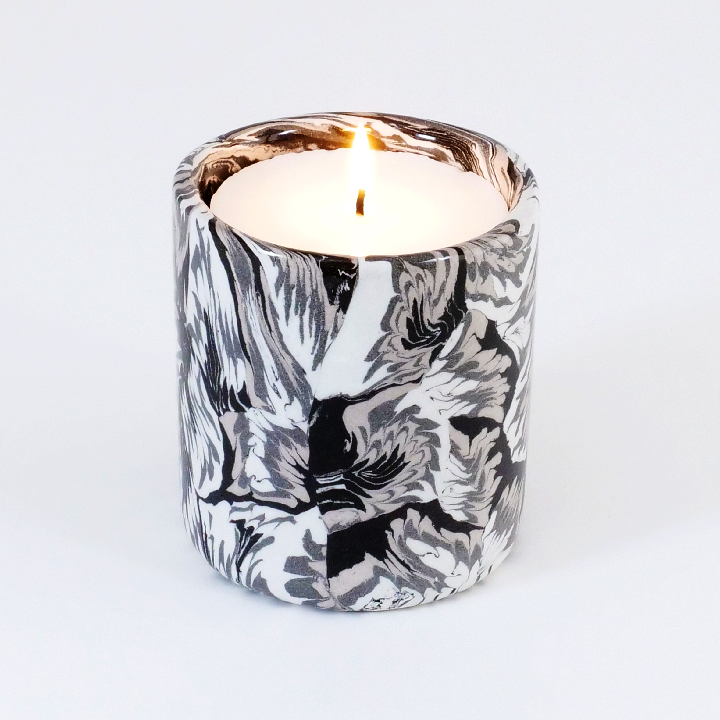 GILLES DEWAVRIN REFILLABLE PERFUMED WAX 39 EURO CONTAINING FROM MIXED MATERIALS 75 EURO