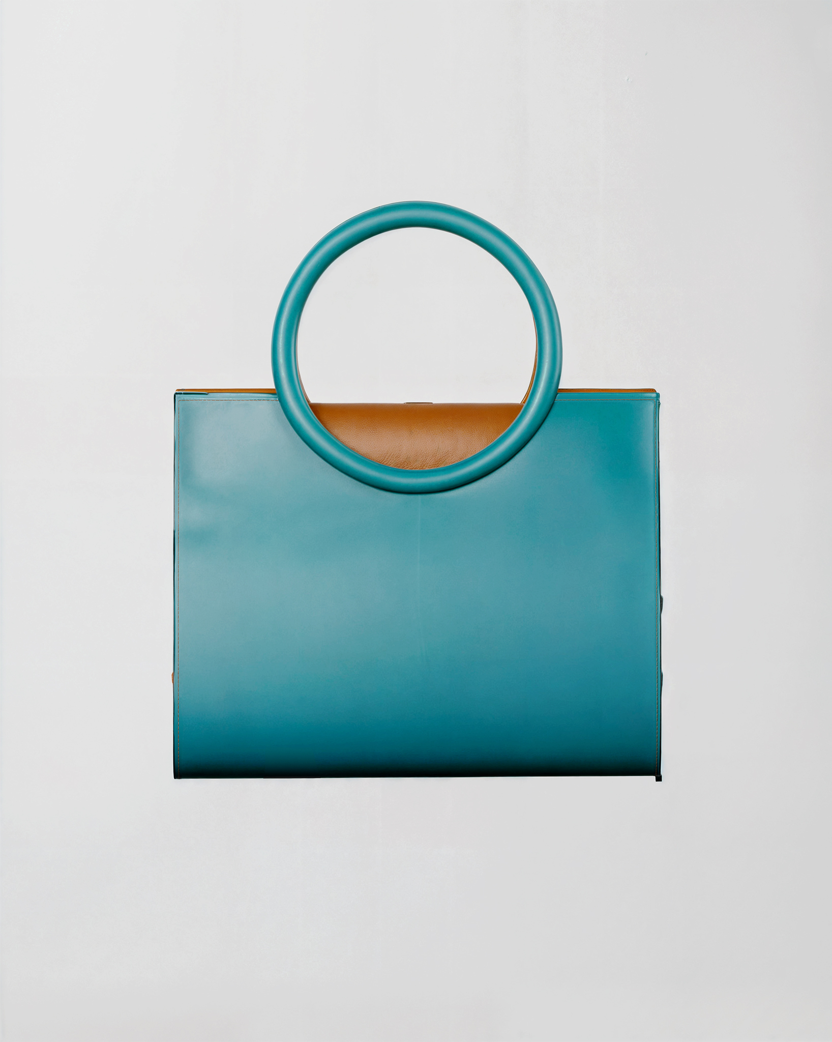 AMOROMA THE ONE BAG FORMAT A4 33