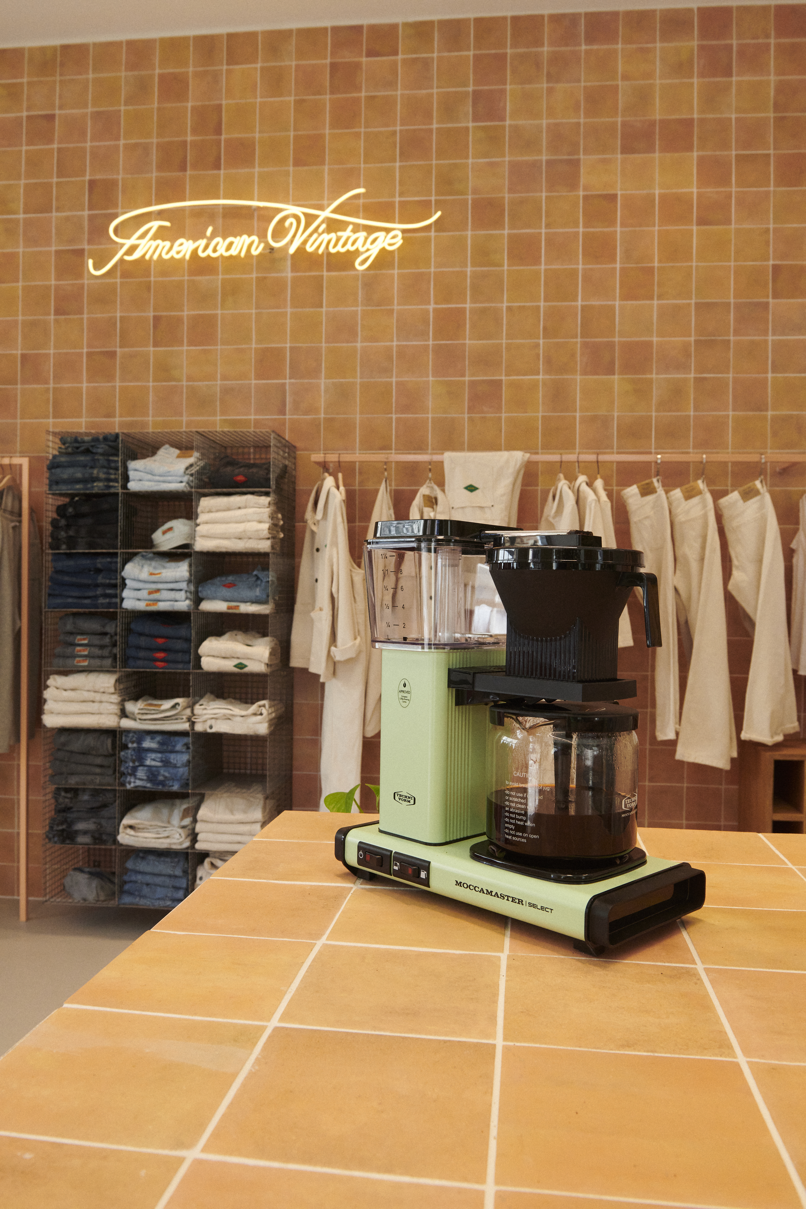 AMV WATERLOO BOUTIQUE 1