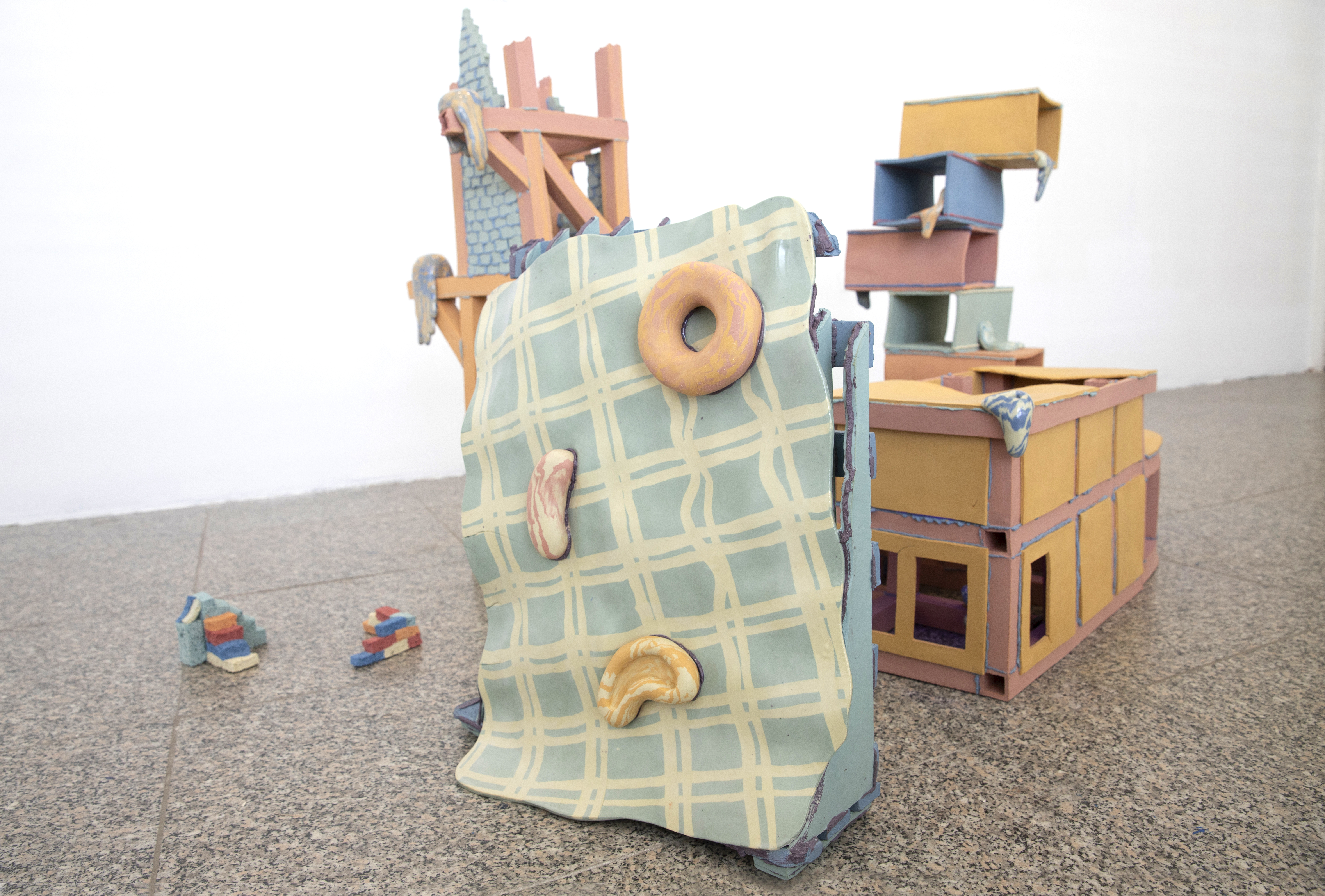 CERAMIC BRUSSELS 2026 ART PRIZE SANTIAGO INSIGNARES HANGING INSTALLATION