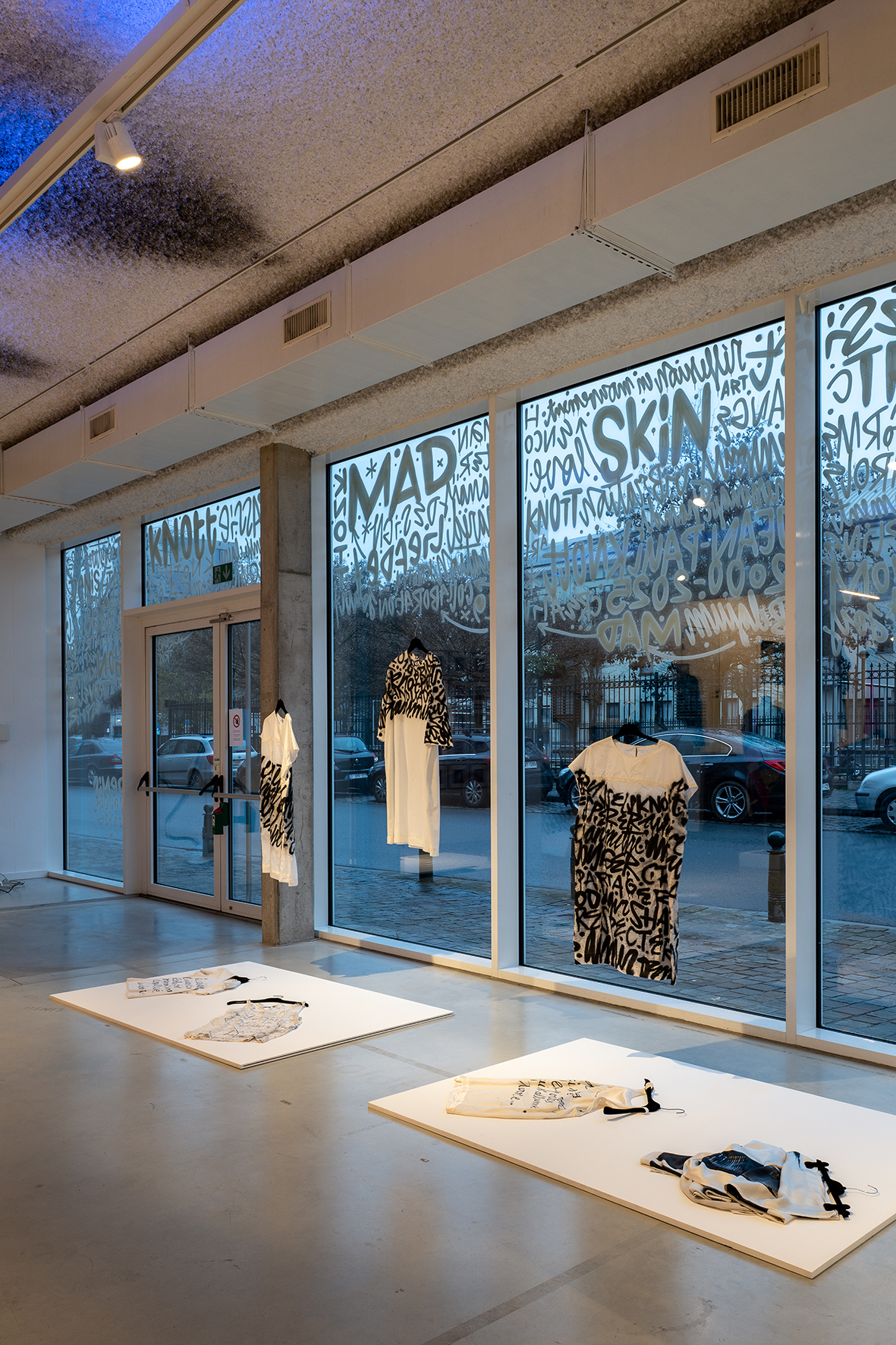 KNOTT so MAD CREDIT MIREILLE ROOBAERT 10