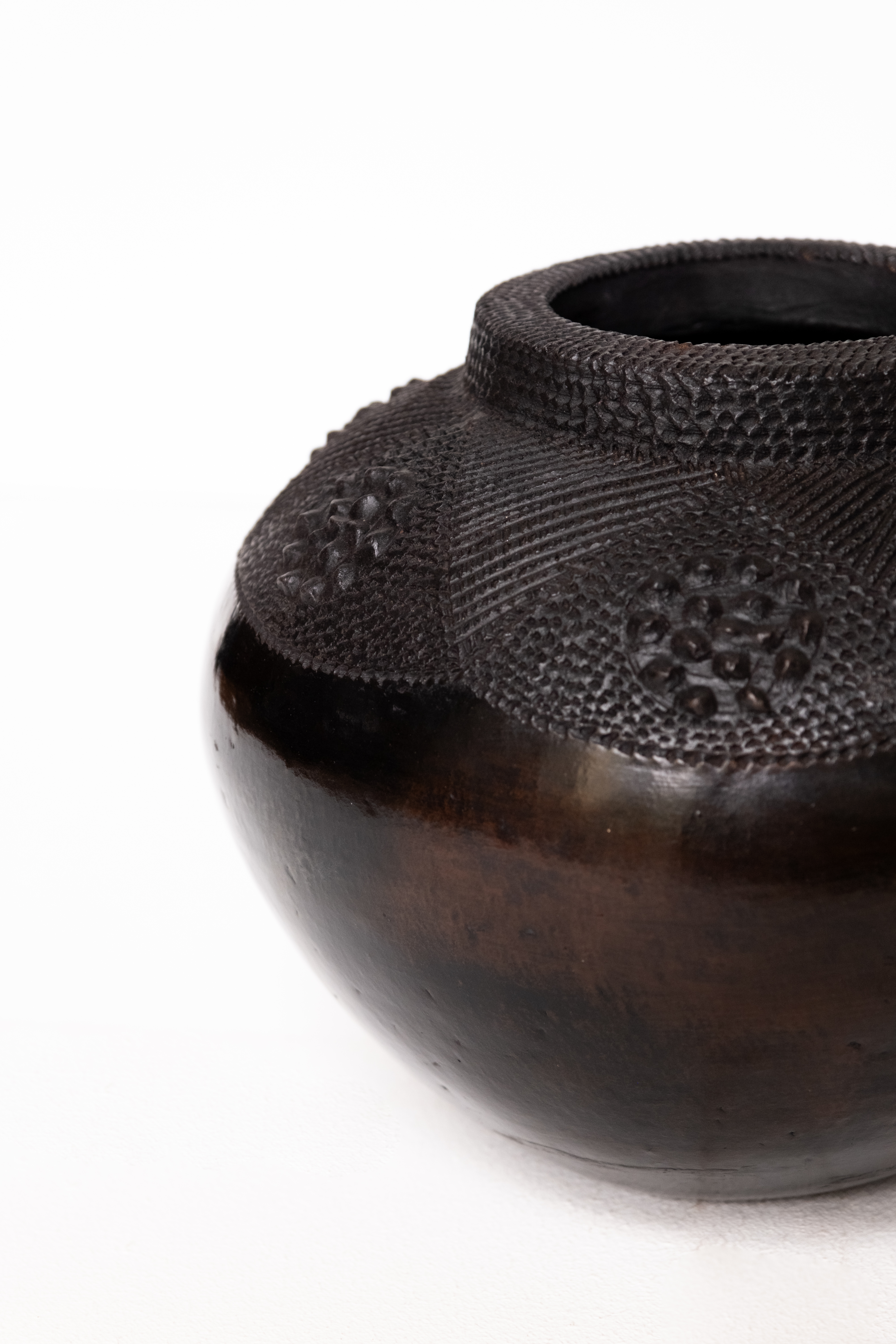 THE ROOMS CONSTELLATIONS GALLERY JABUNALA CREDIT AESTHETESTUDIO (2)