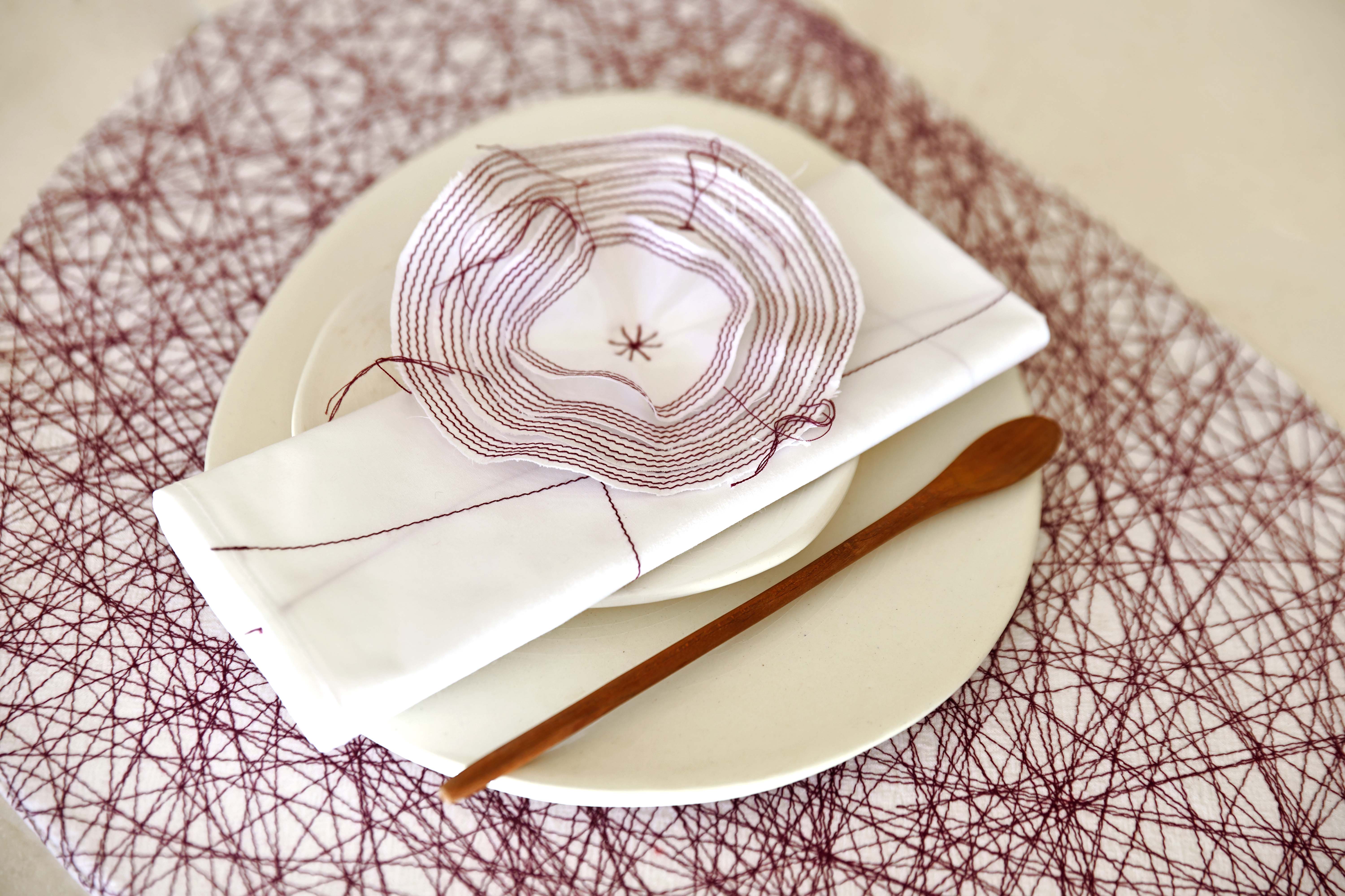 VALERIE BARKOWSKI TABLE LINEN FLEUR CREDIT TANIA PANOVA