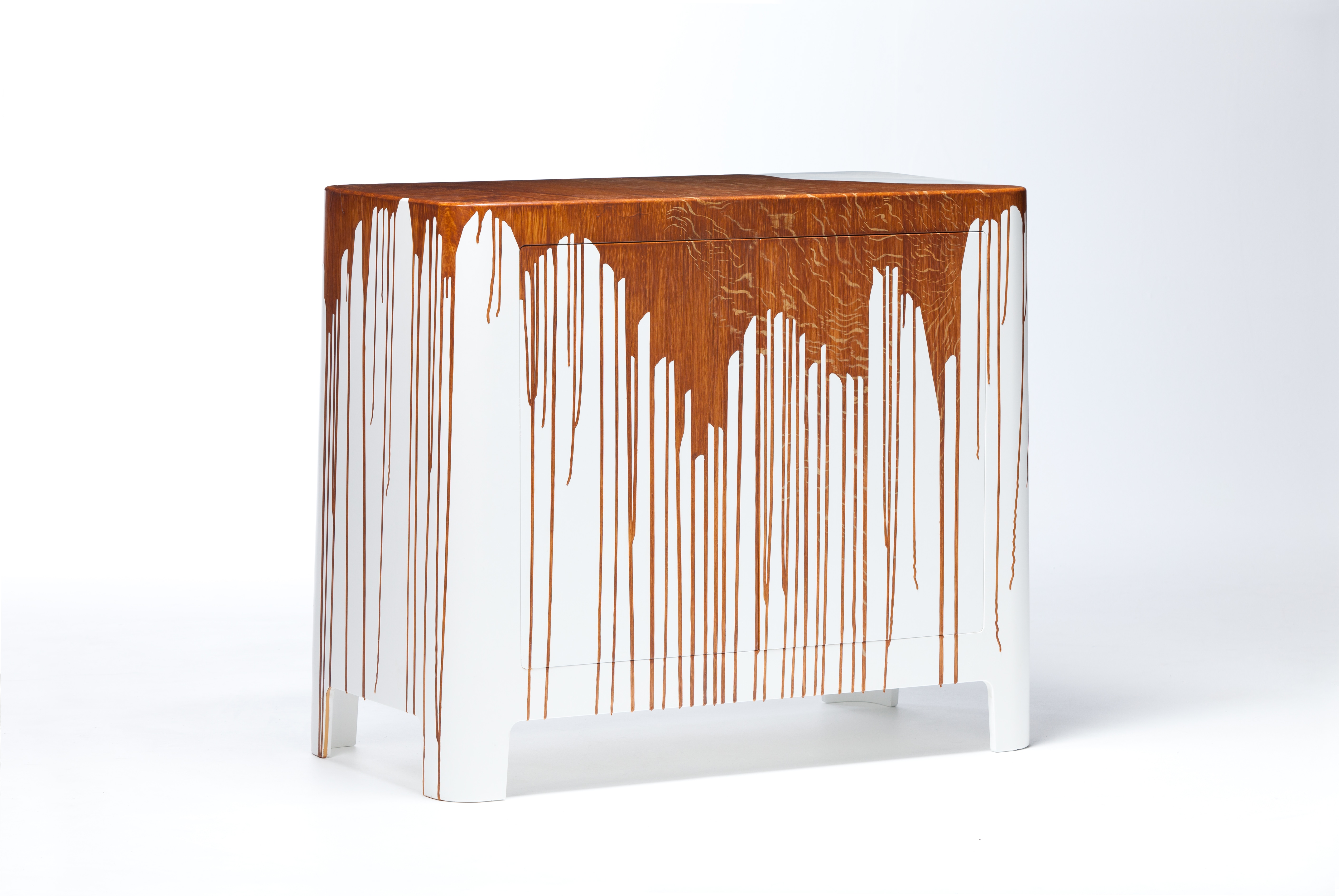 CID DAMIEN GERNAY DG11 TEXTURED BUFFET PHOTO NICO NEEF