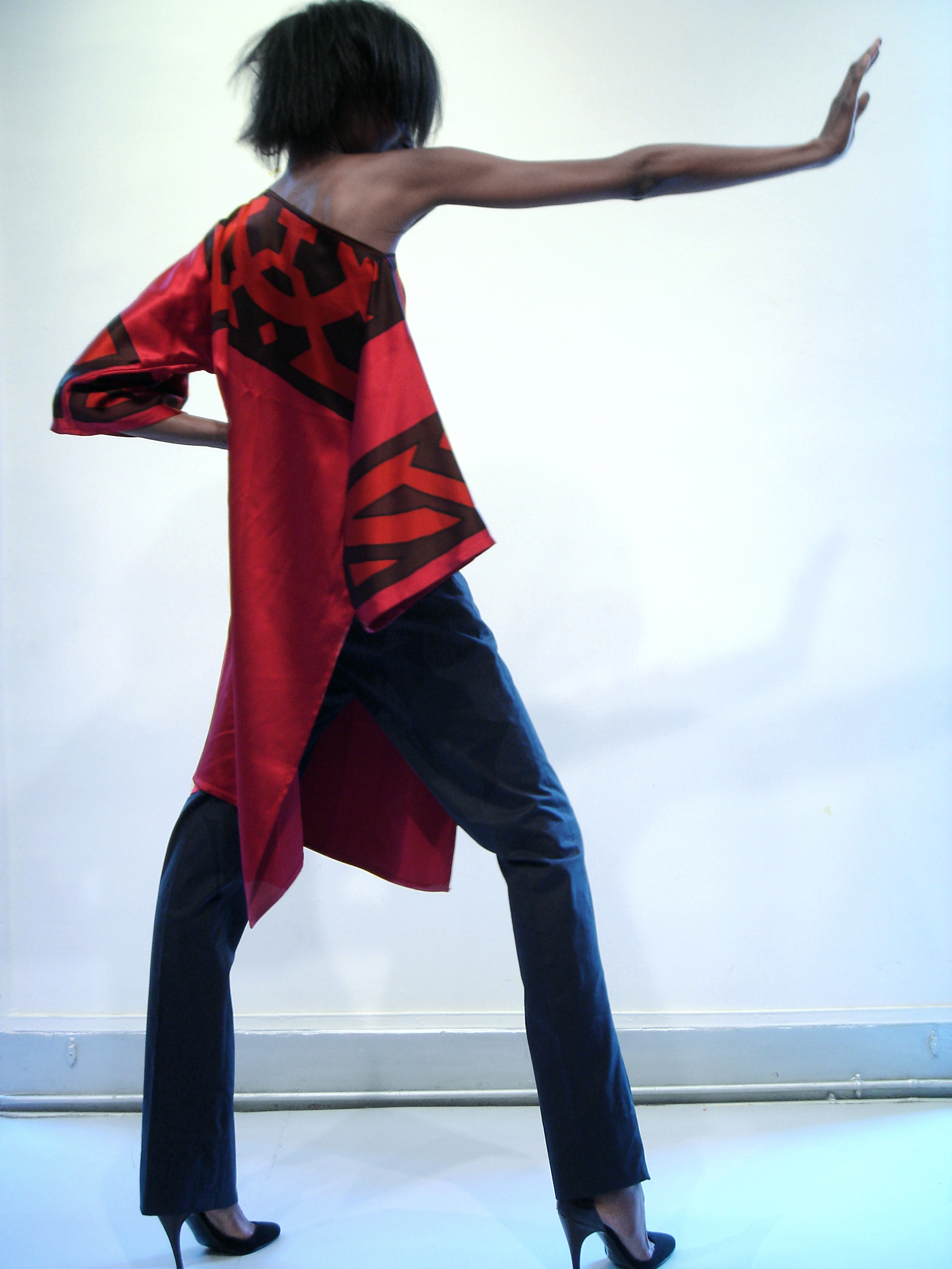 JPK KNOTT SO MAD SS 2004 RTW VISUAL 07