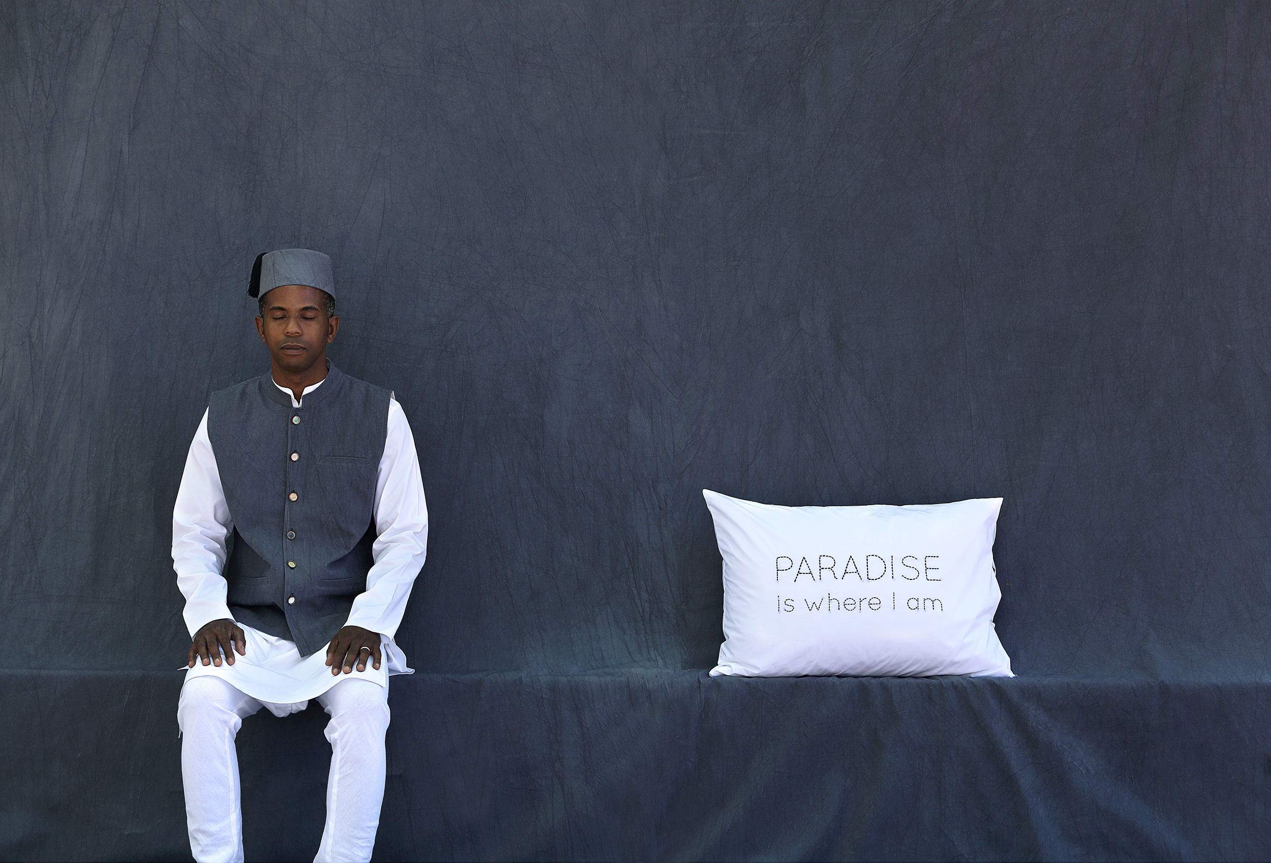 VALERIE BARKOWSKI CAMPAIGN BED LINEN BLANC ORPHEUS CREDIT TANIA PANOVA