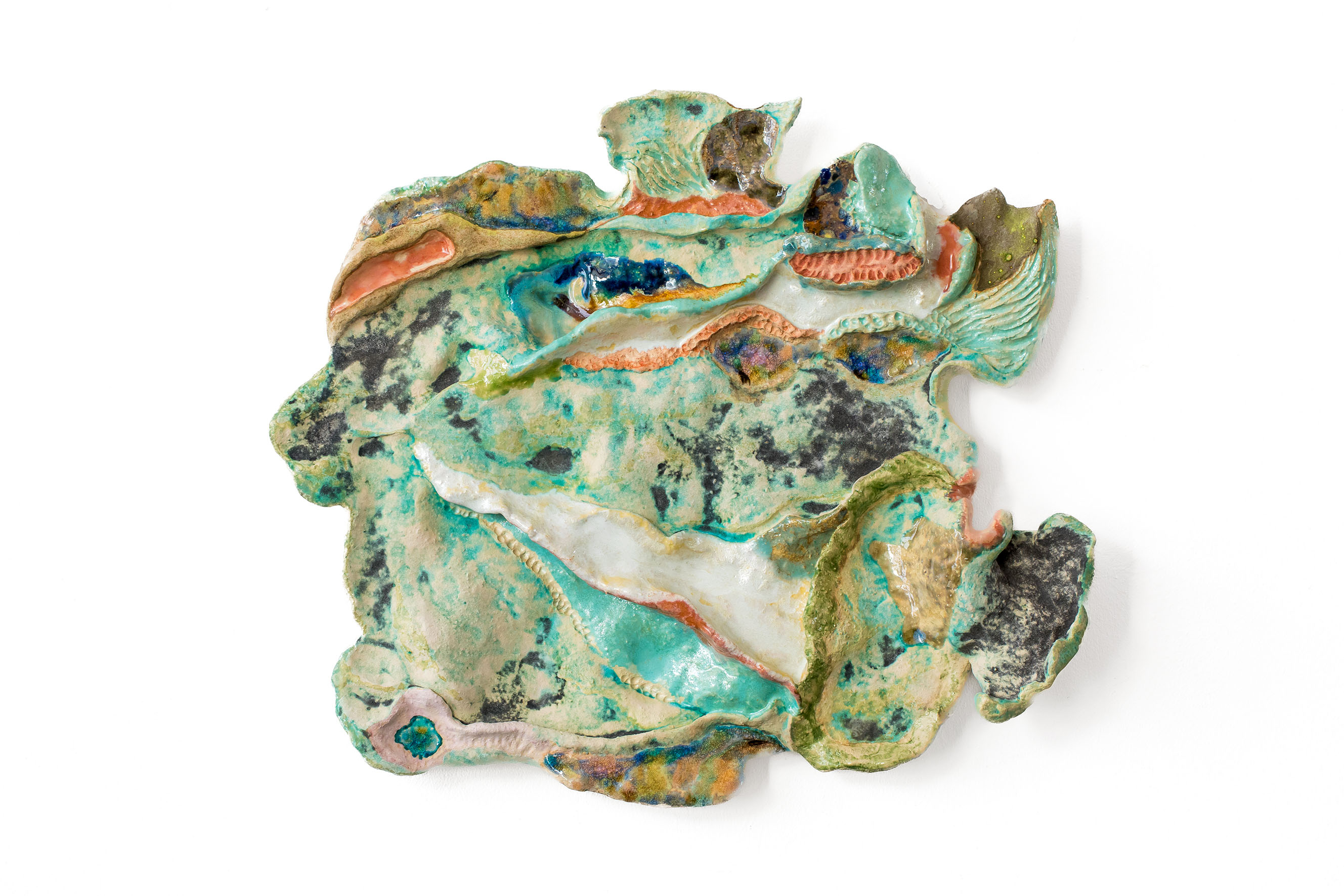 CB26 GALERIE DUDOKDEGROOT DELPHINE COURTILLOT SANS TITRE 2025 CERAMICS AND ENAMEL 31CM X 24CM X 7CM CREDIT AATJAN RENDERS