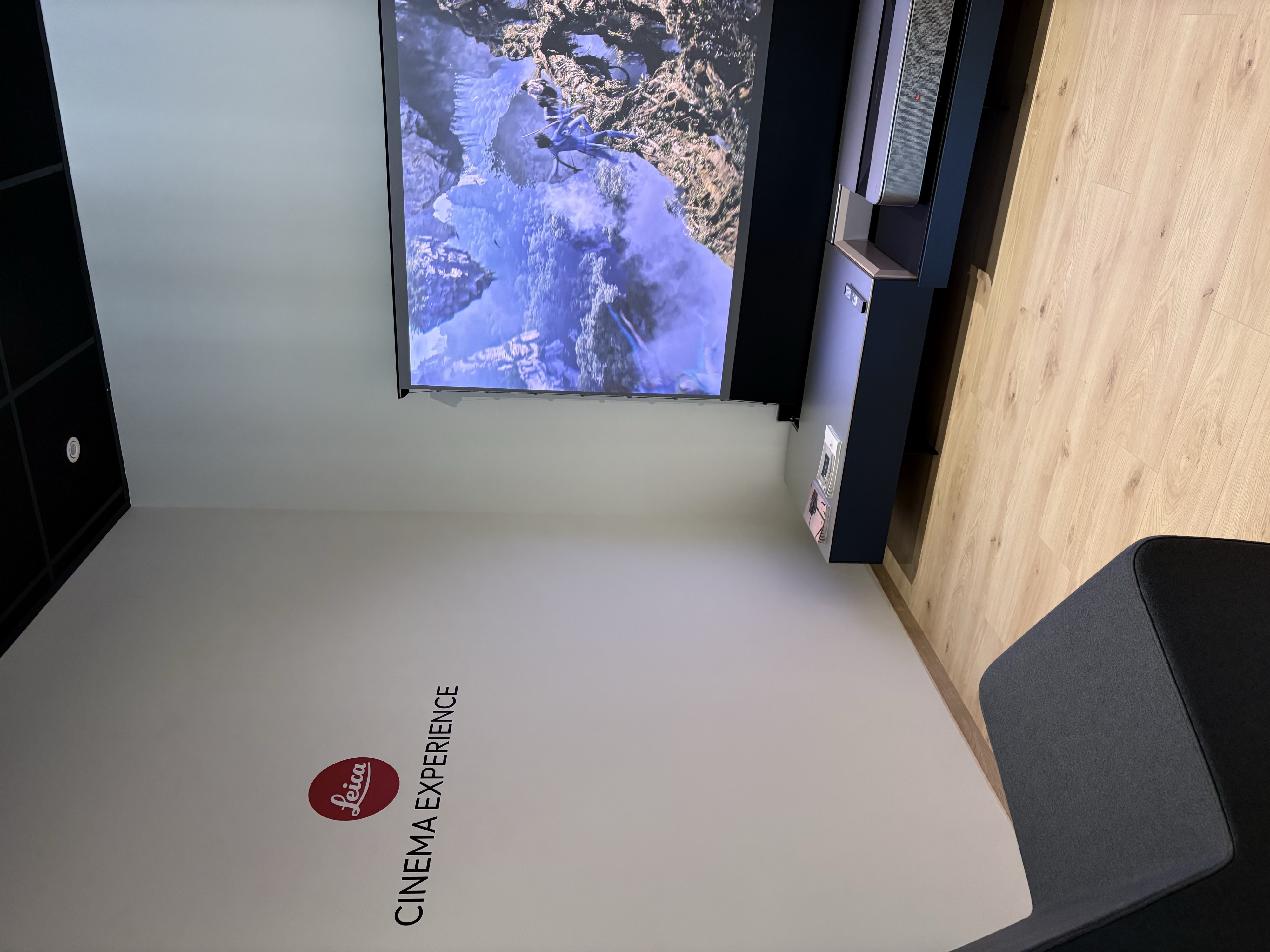 LEICA BOUTIQUE ZAVENTEM 2