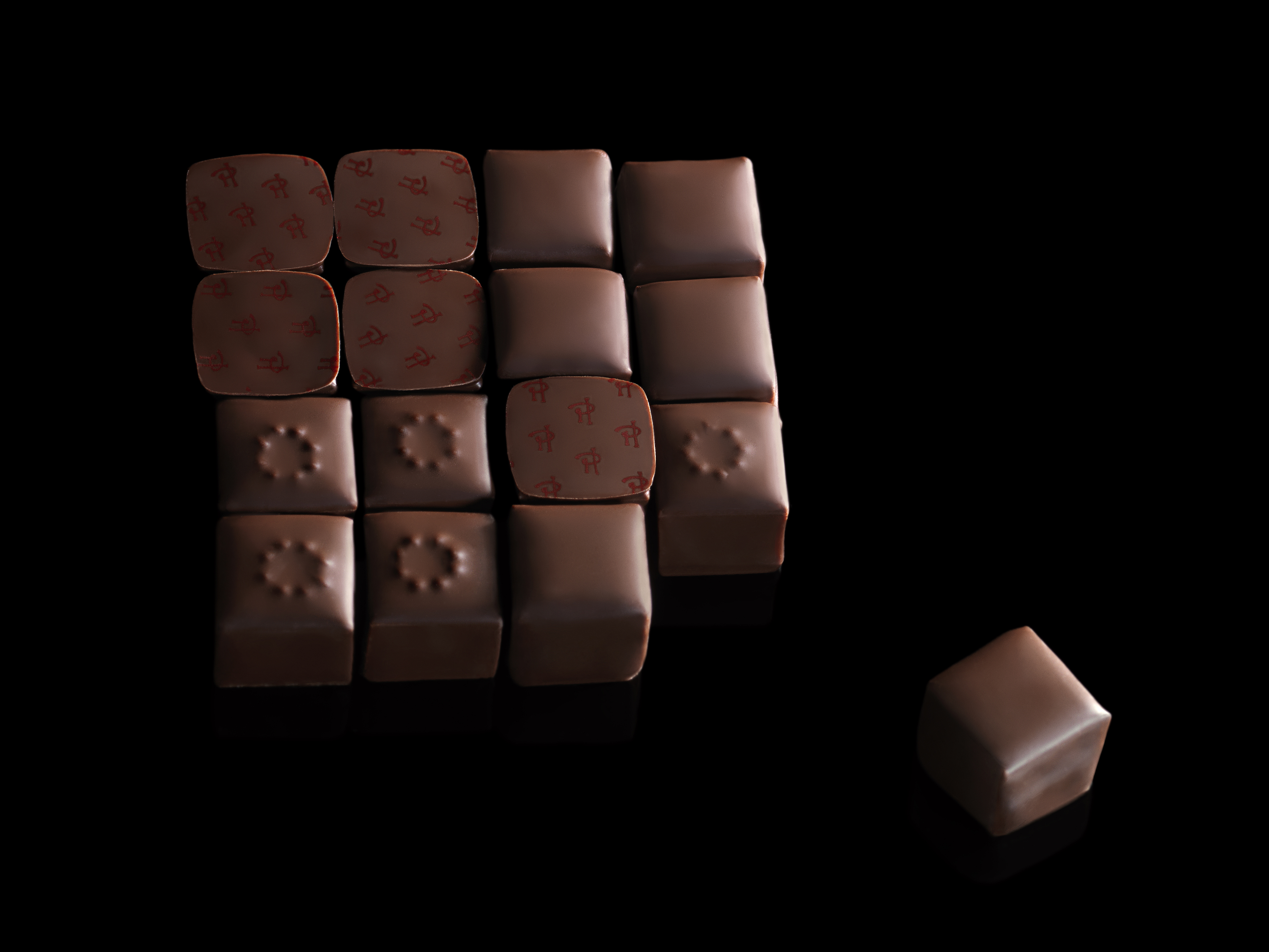 NEWS PIERRE HERME AT LA MAMOUNIA AH15 COIMBRA PH CUBE HD