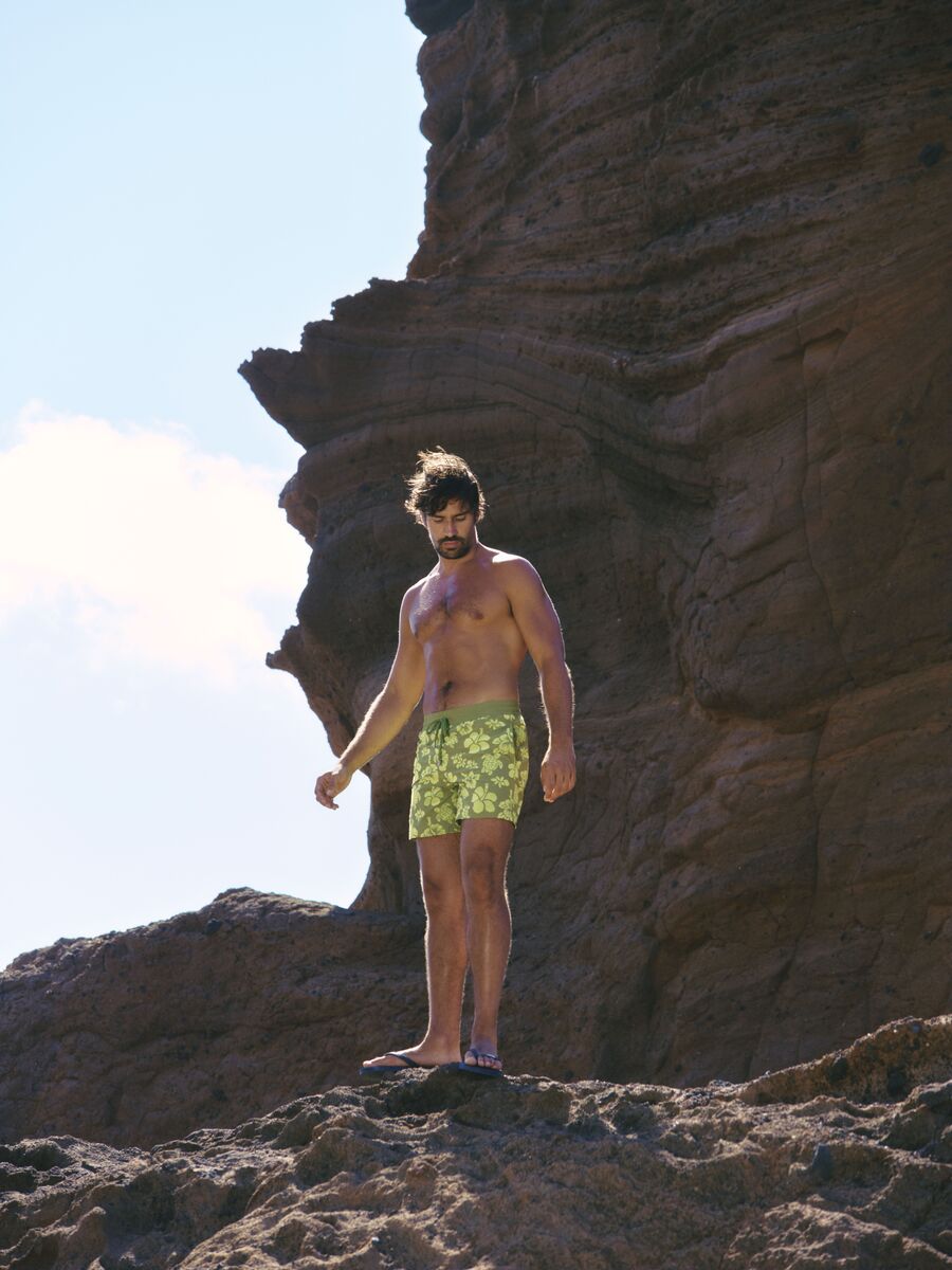 VBQ CRUISE 26 CAMPAIGN IMAGE MEN 33