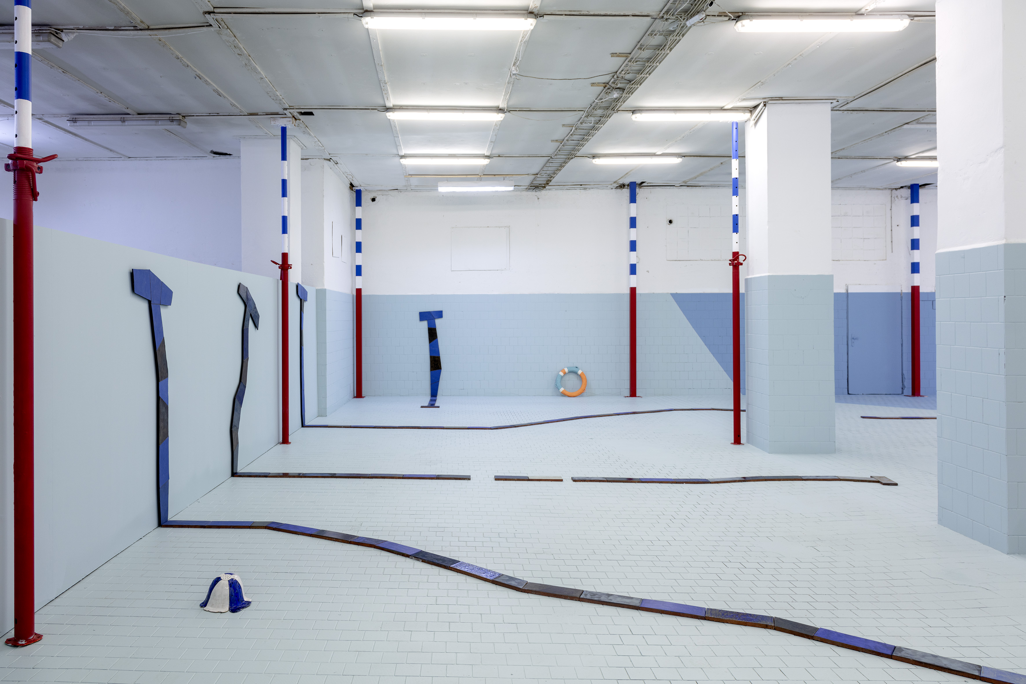 CERAMIC BRUSSELS 2026 ART PRIZE LORIE BALLAGE PISCINE MUNICIPALE PRAGOVKA GALLERY PRAGUE CREDIT MARCELRO ZHONN 2025