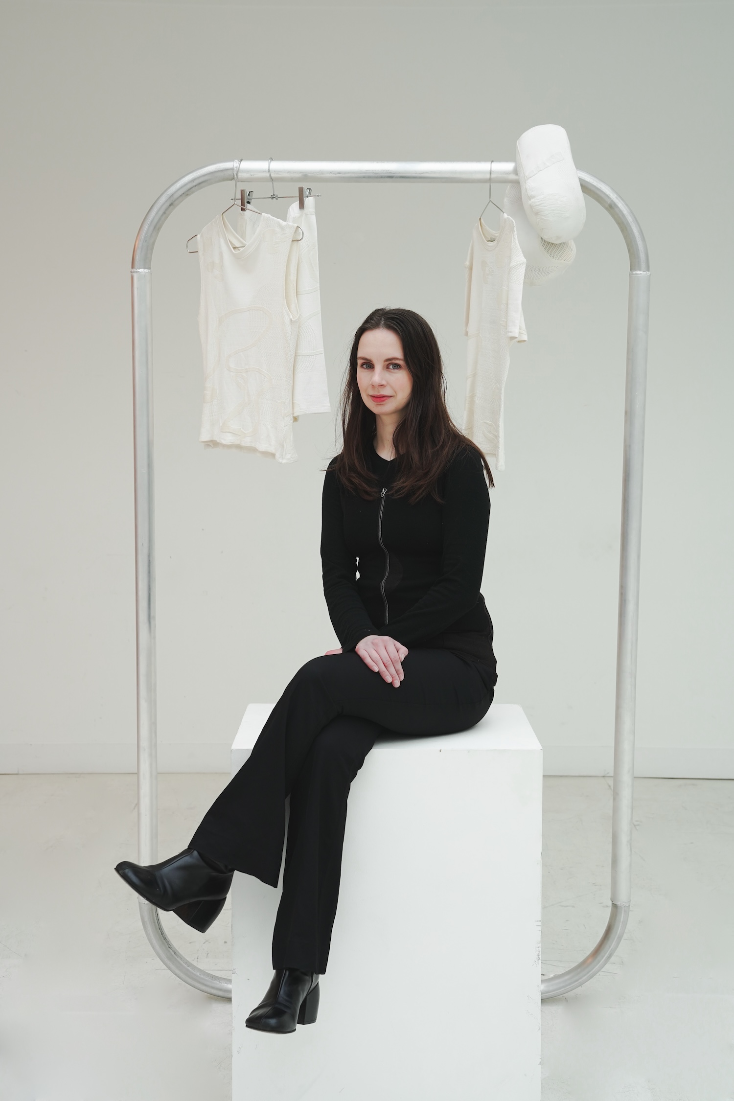 CID WOVEN WHISPERS ROSIE BROADHEAD CREDIT OLYMPE TITS