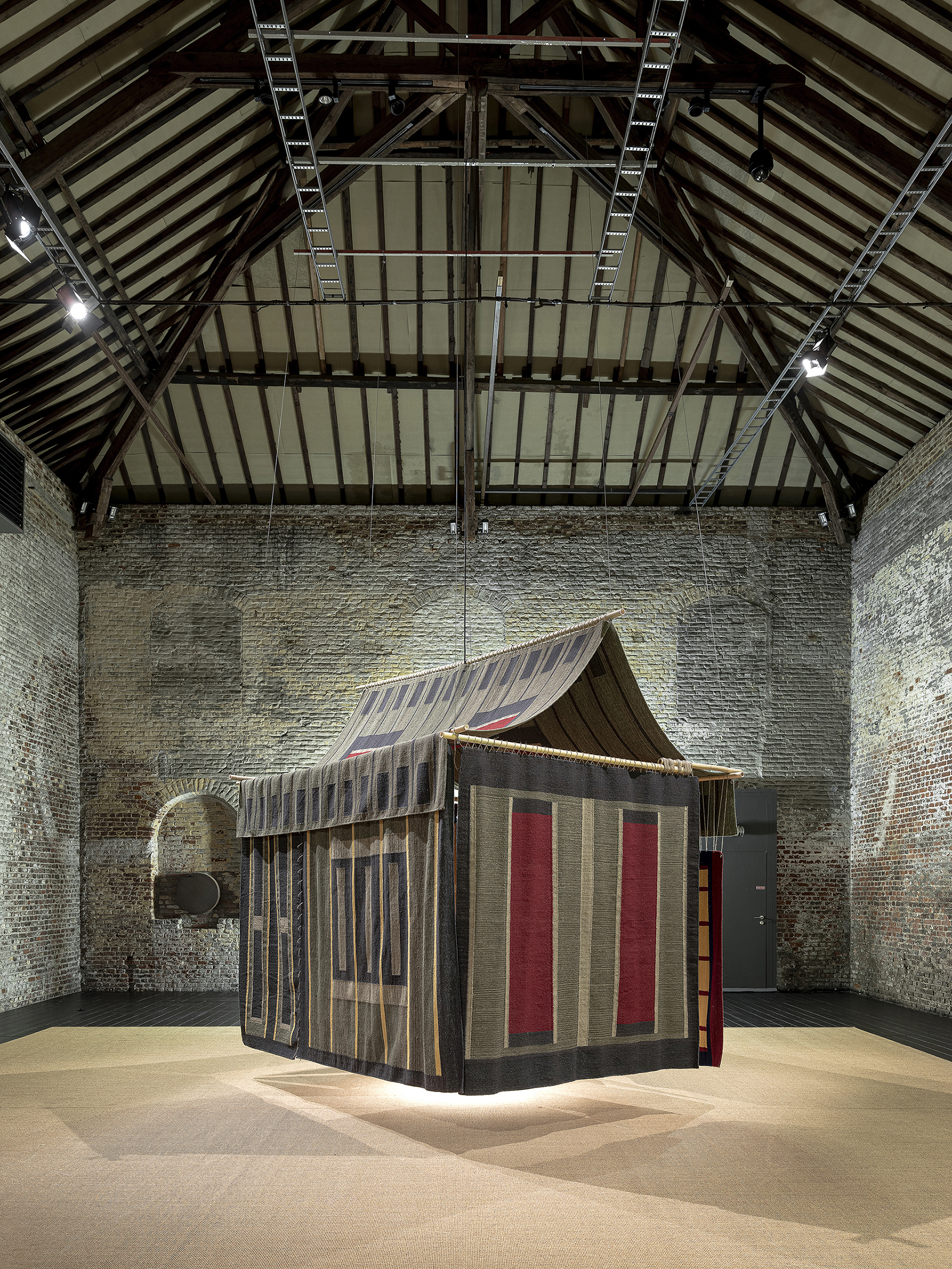 CID DE LUCCHI 31 CRED CAROLINE DETHIER