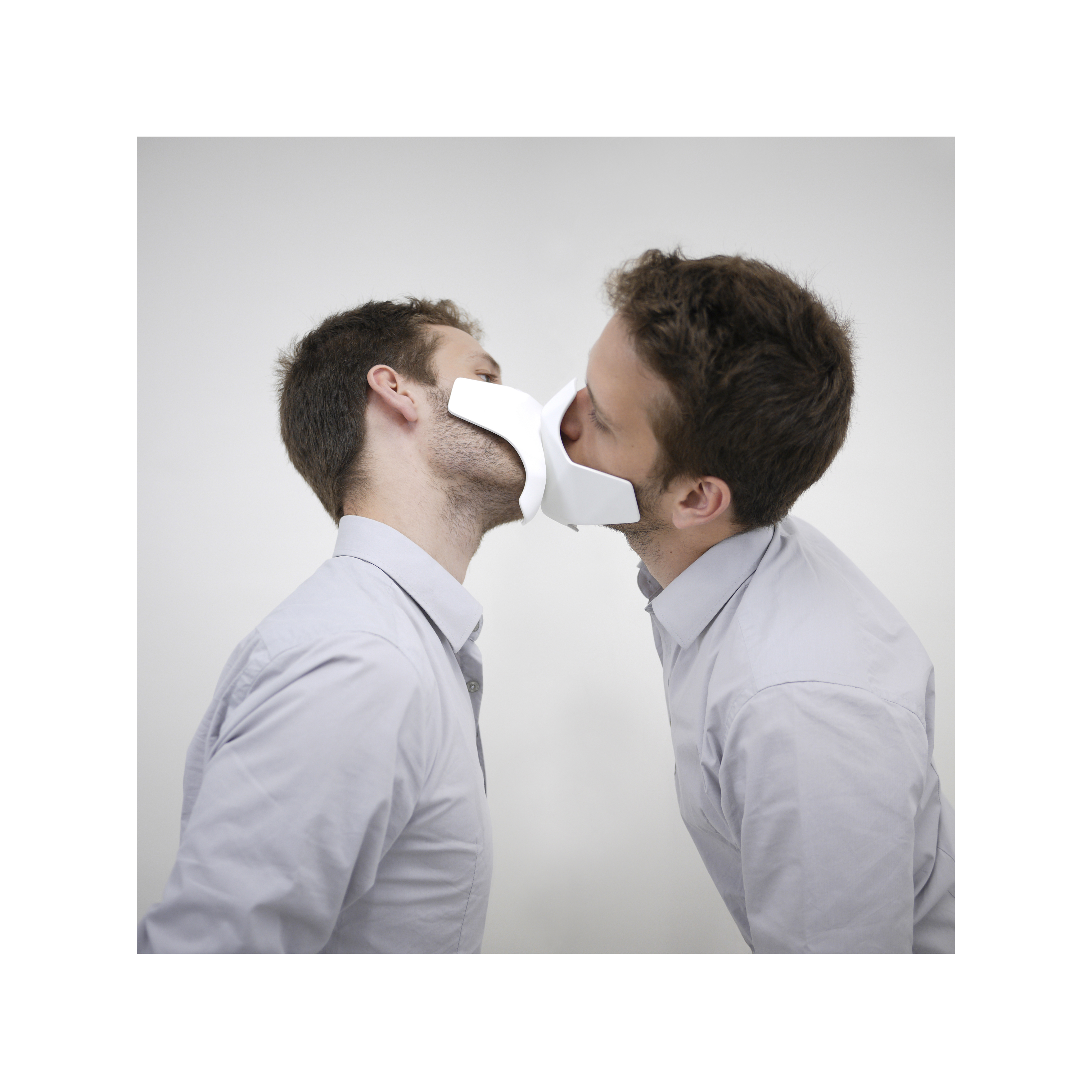 CID SPD01 DIDIER FAUSTINO DOPPELGANGER 2011 CREDIT ADAGP