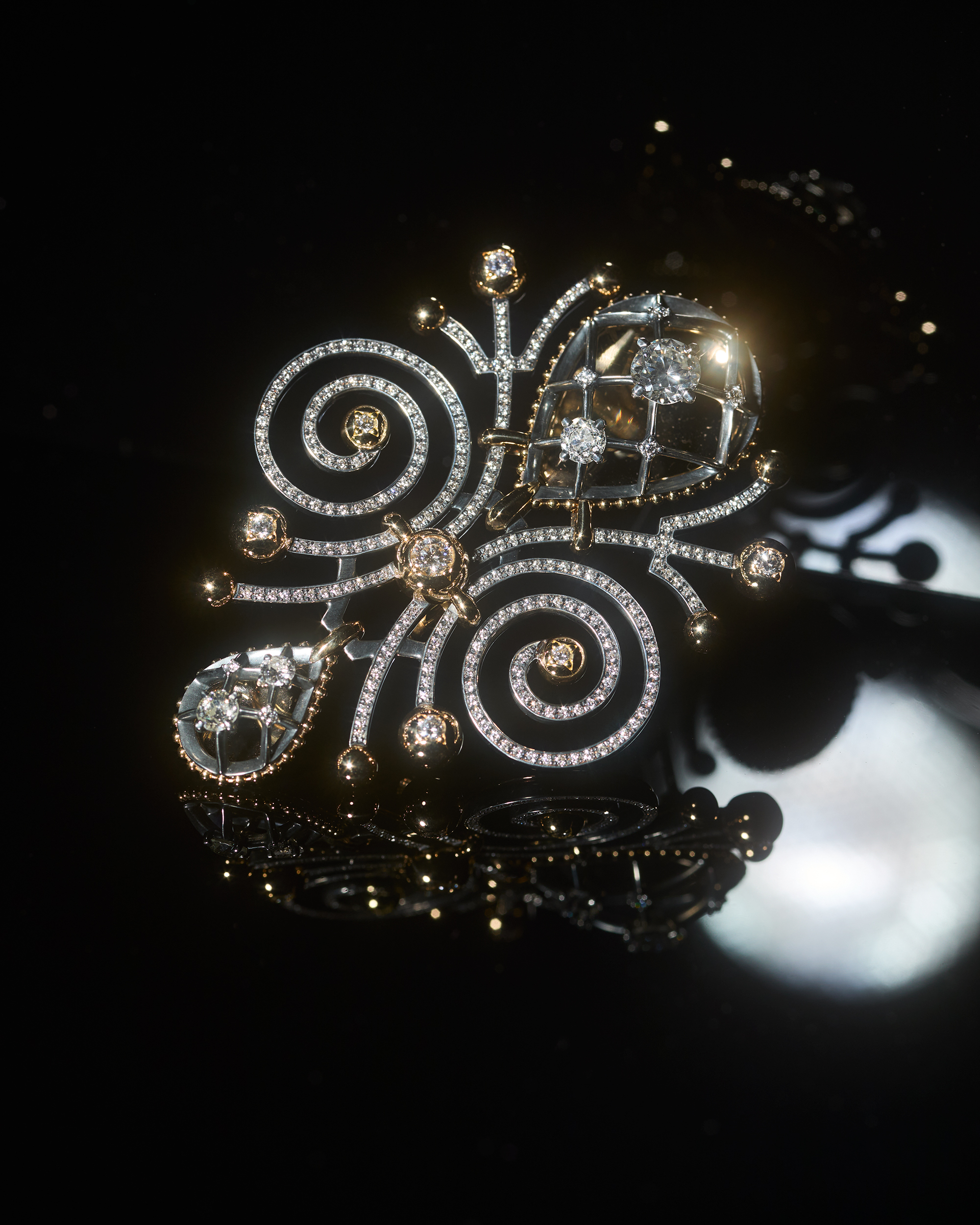 THE ROOMS ELIE TOP VALMONT BROOCH CREDIT HUGUES LAURENT