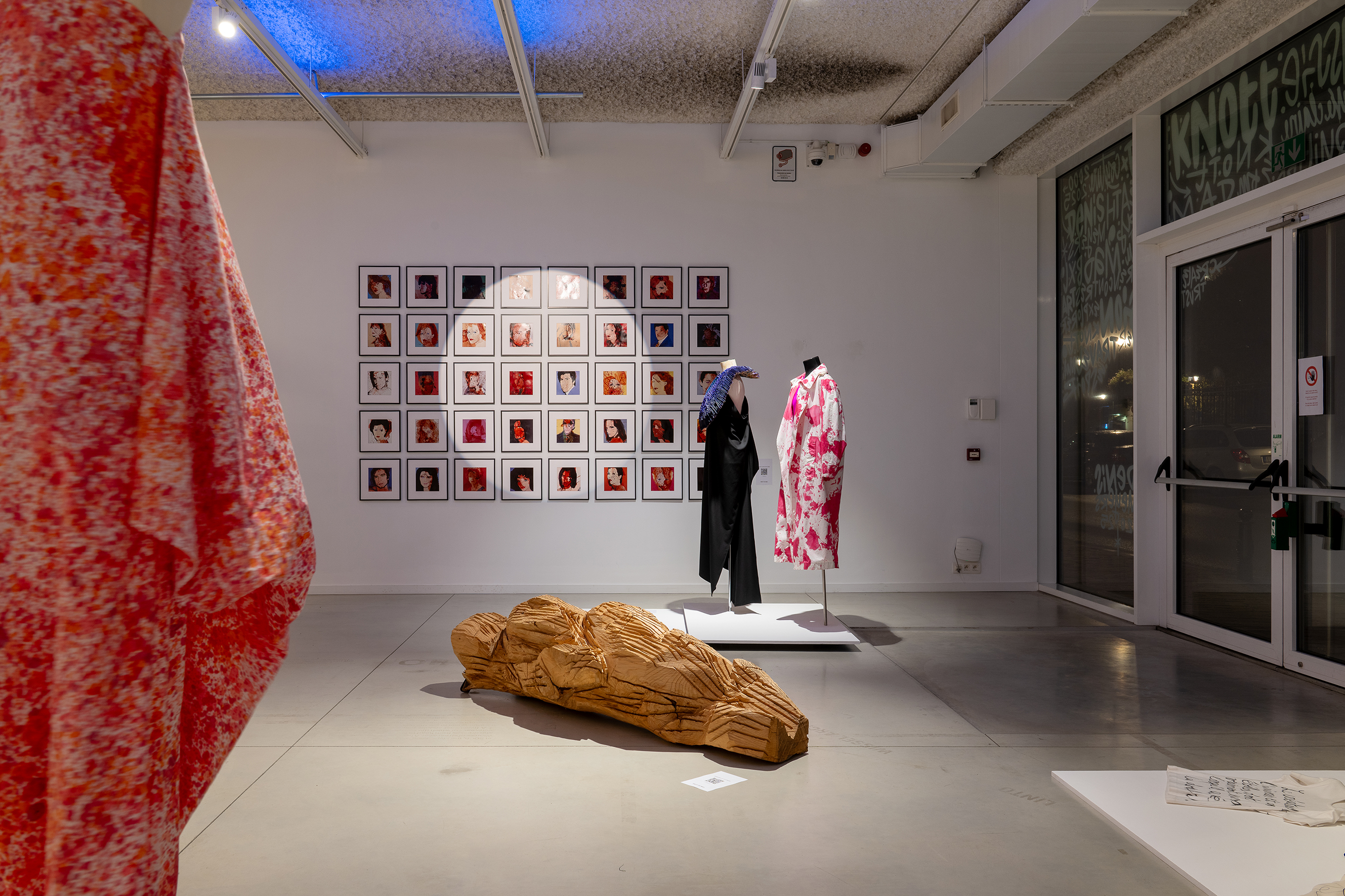 KNOTT so MAD CREDIT MIREILLE ROOBAERT 19