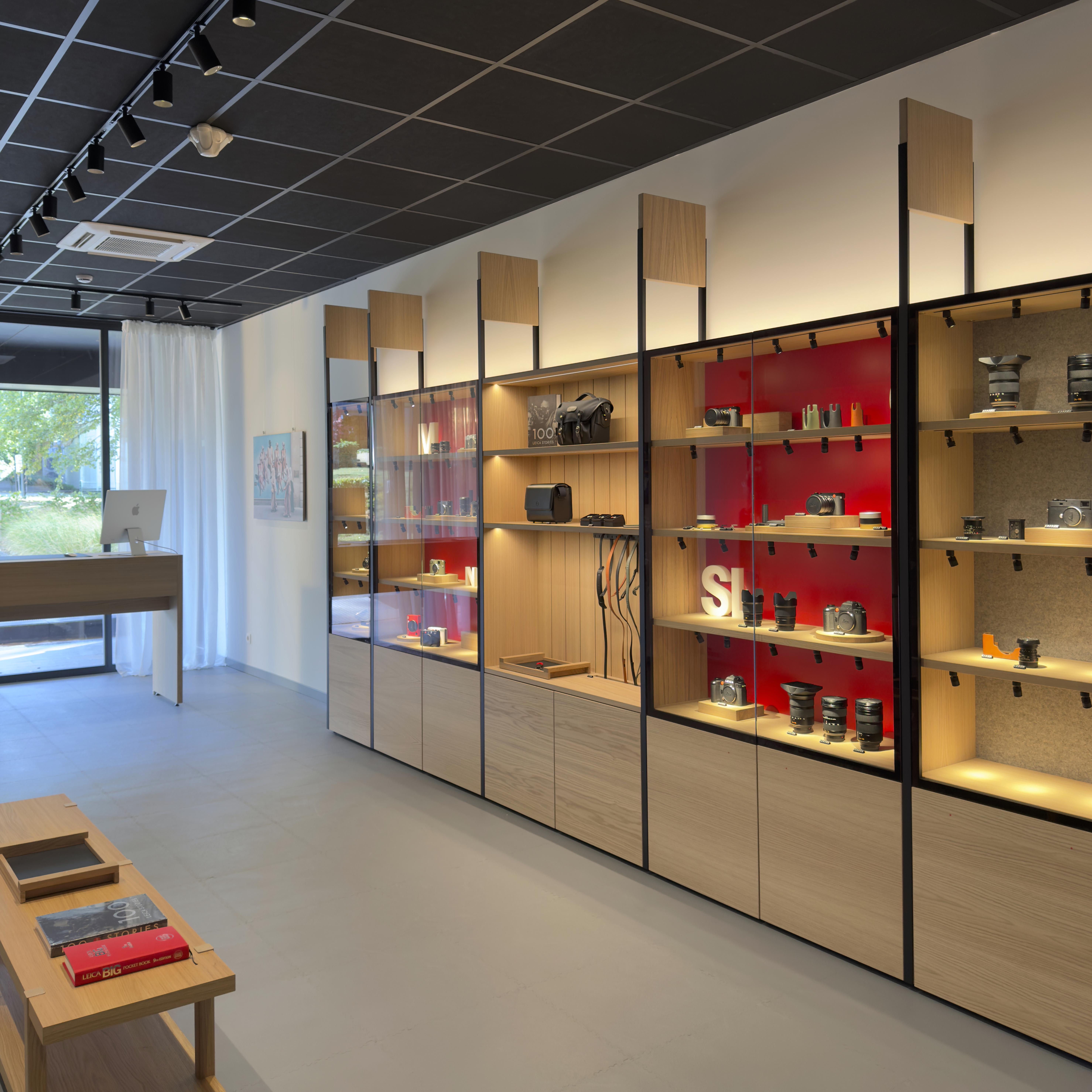 LEICA BOUTIQUE ZAVENTEM 3