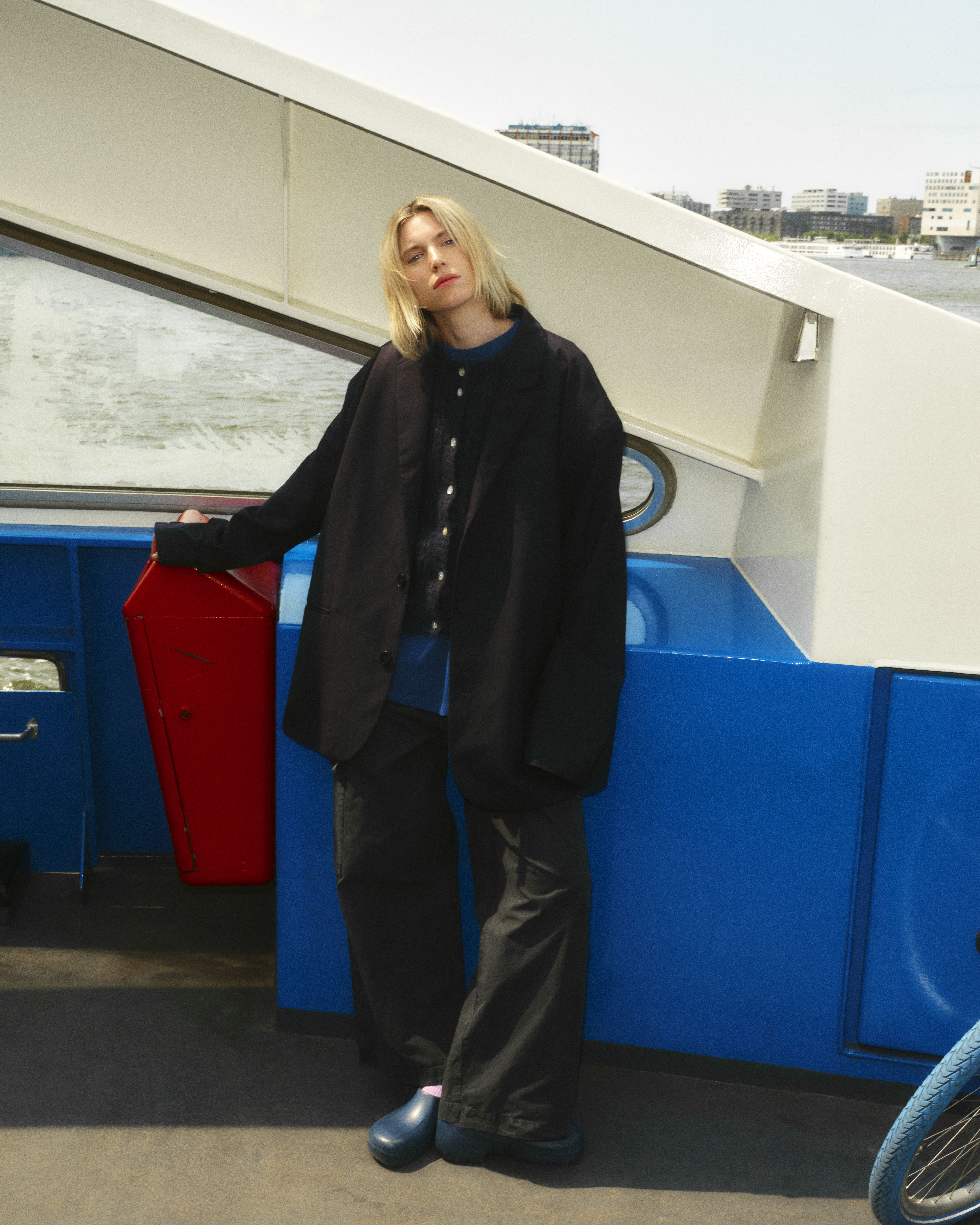 AMV WOMEN FW25 12 CREDIT RASMUSWENGKARLSEN