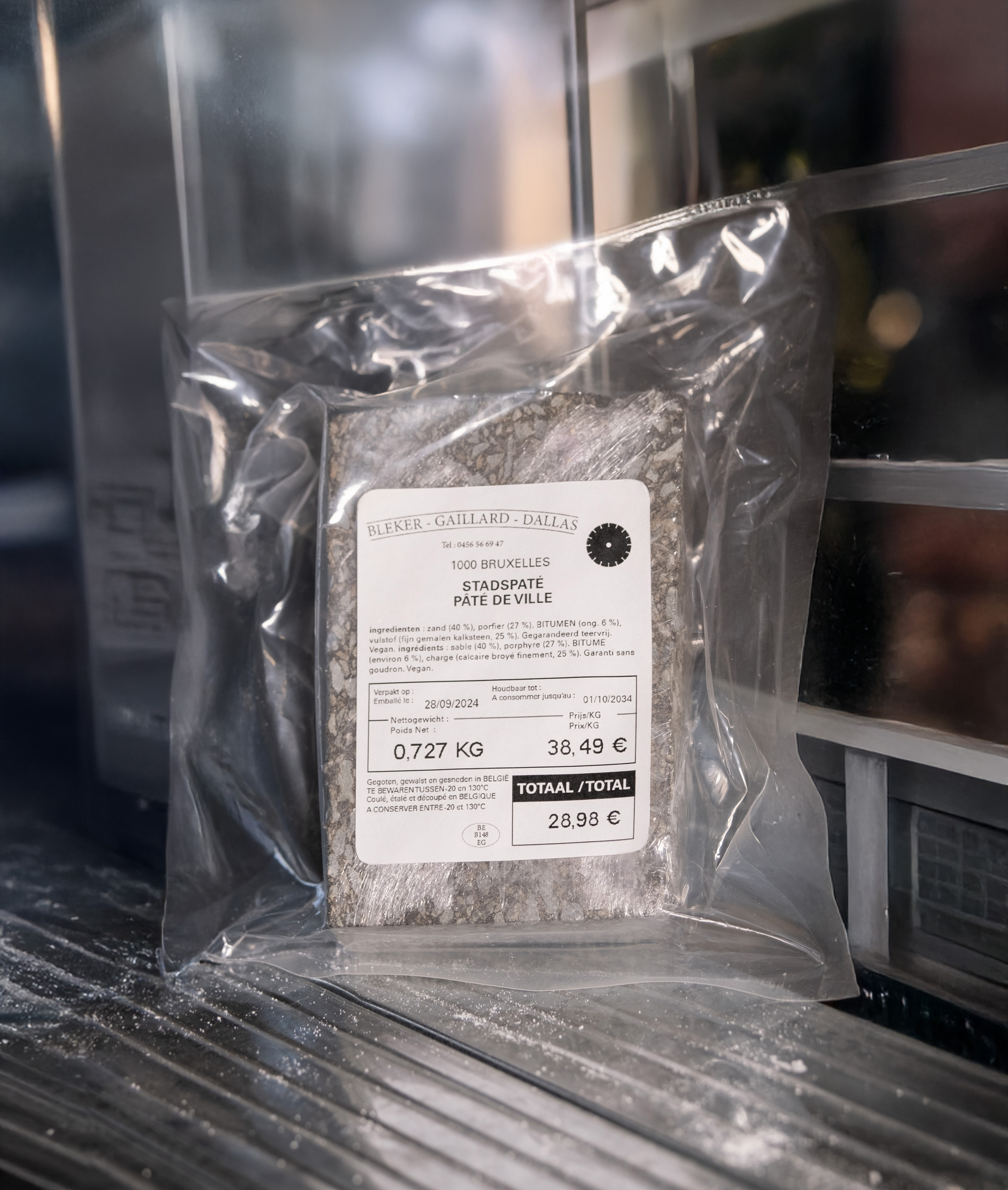 CID REPAIRING THE WORLD DALLAS CAMILLE GAILLARD CAMILLE BLEKER PLUMAGE PATE DE VILLE