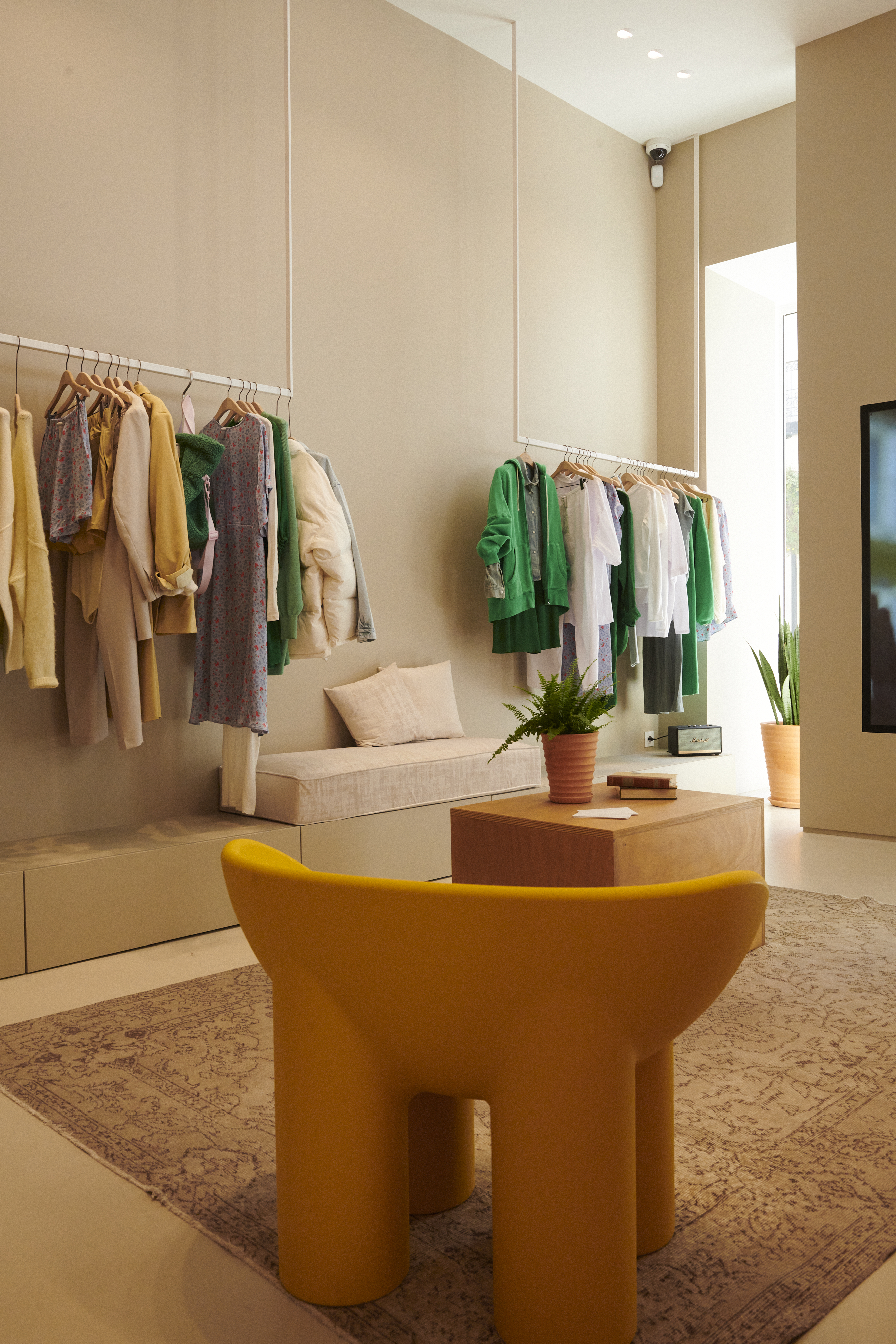 AMV WATERLOO BOUTIQUE 