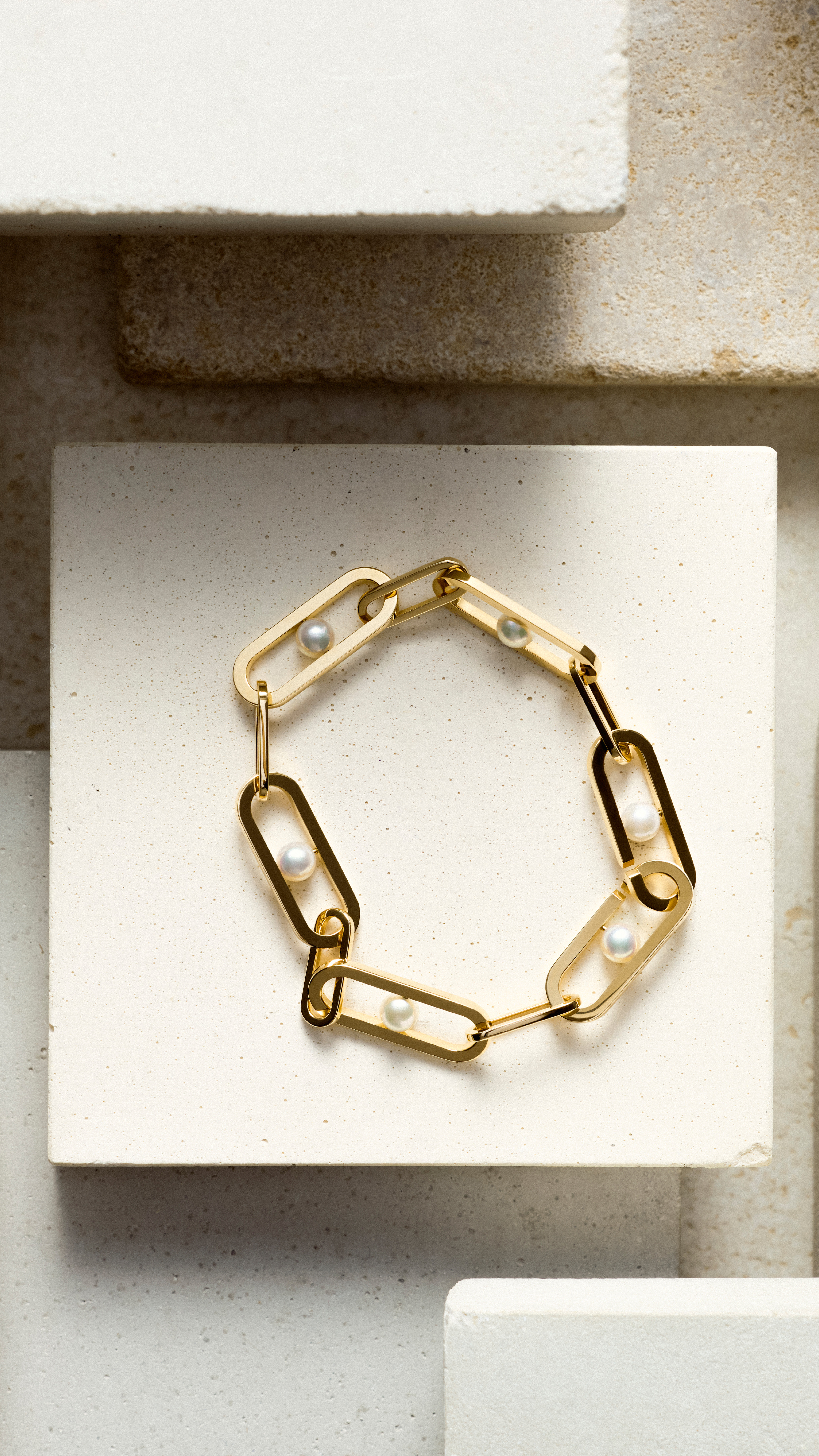 DINH VAN MAILLON PERLES 1