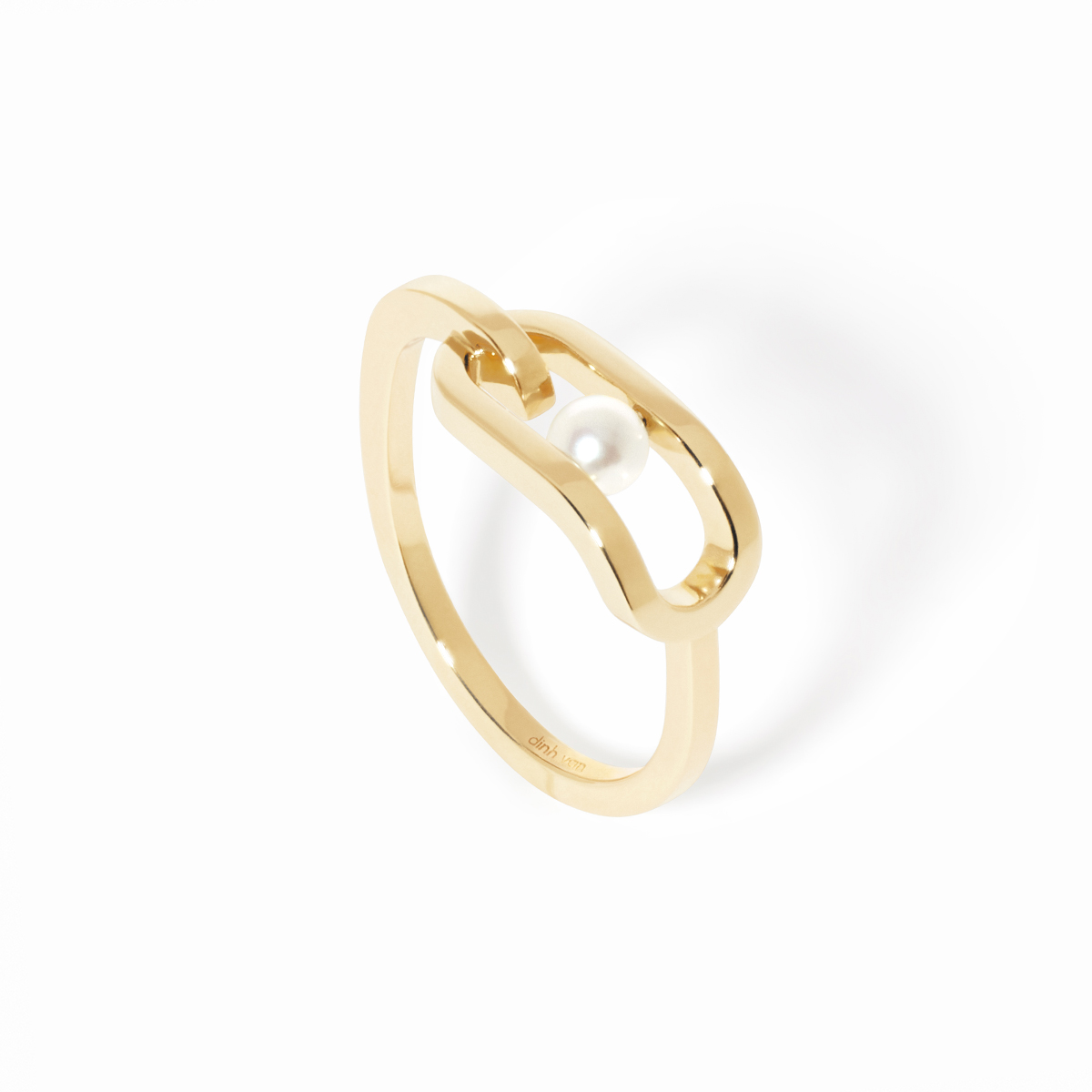 DINH VAN MAILLON PERLE BAGUE PETIT MODÈLE OR JAUNE ET PERLE D AKOYA