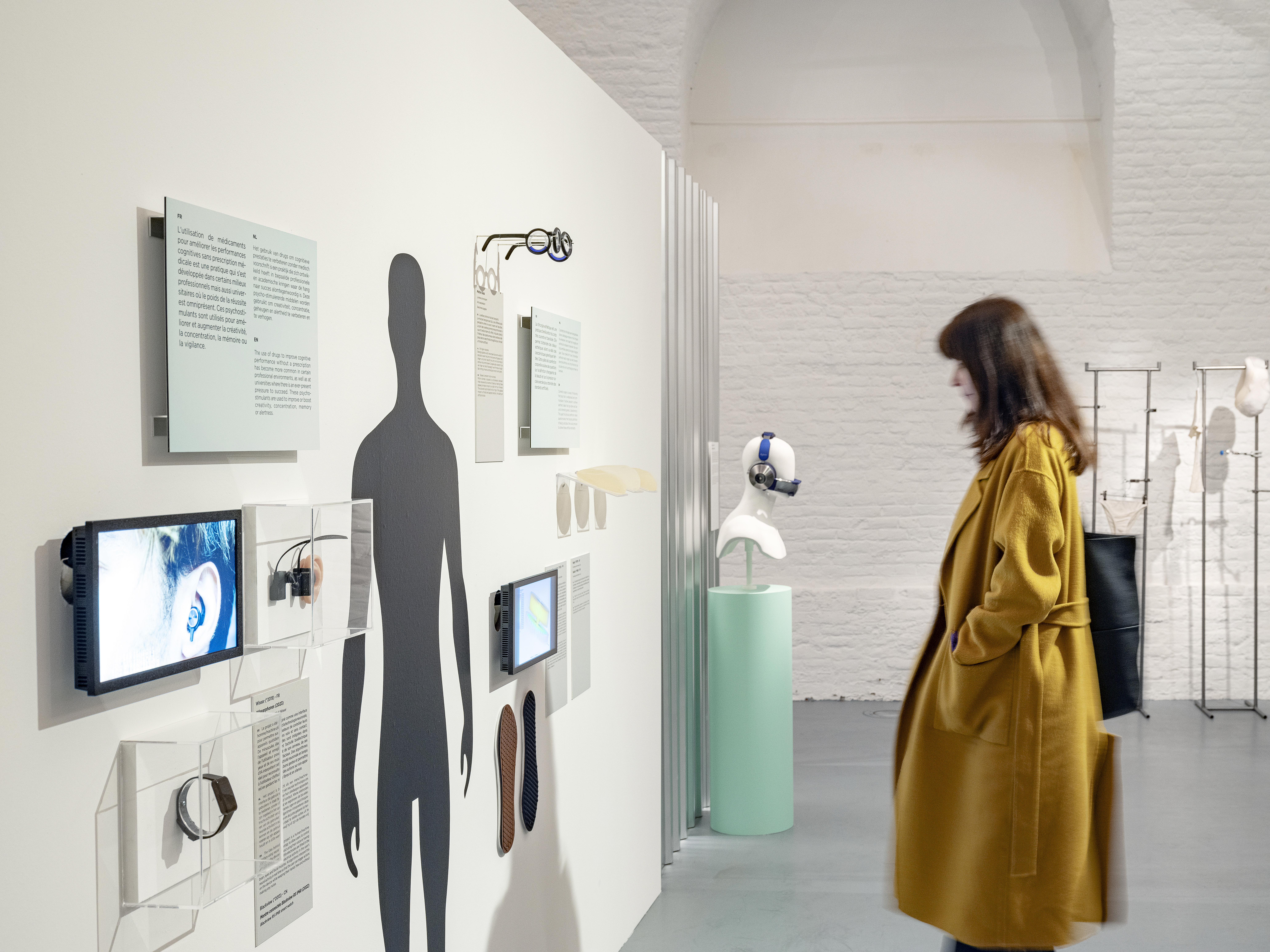 SUPER POWER CID CAROLINE DETHIER 63