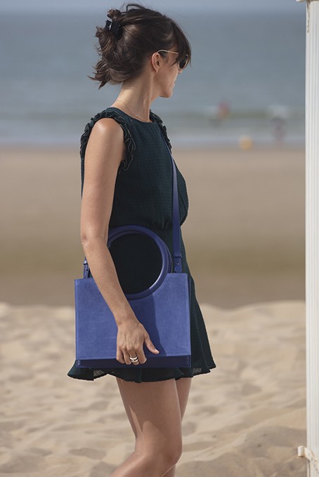 AMOROMA BY THE SEA TOTE BAG (4) CREDIT THIERRY MALTY