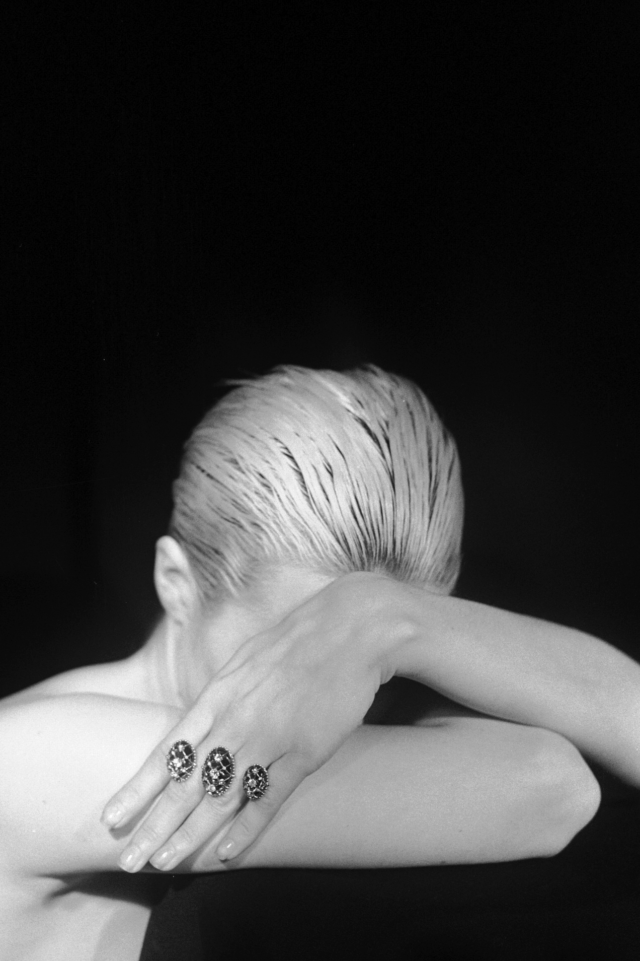 THE ROOMS ELIE TOP MERTEUIL RING CREDIT JULIEN CARREYN