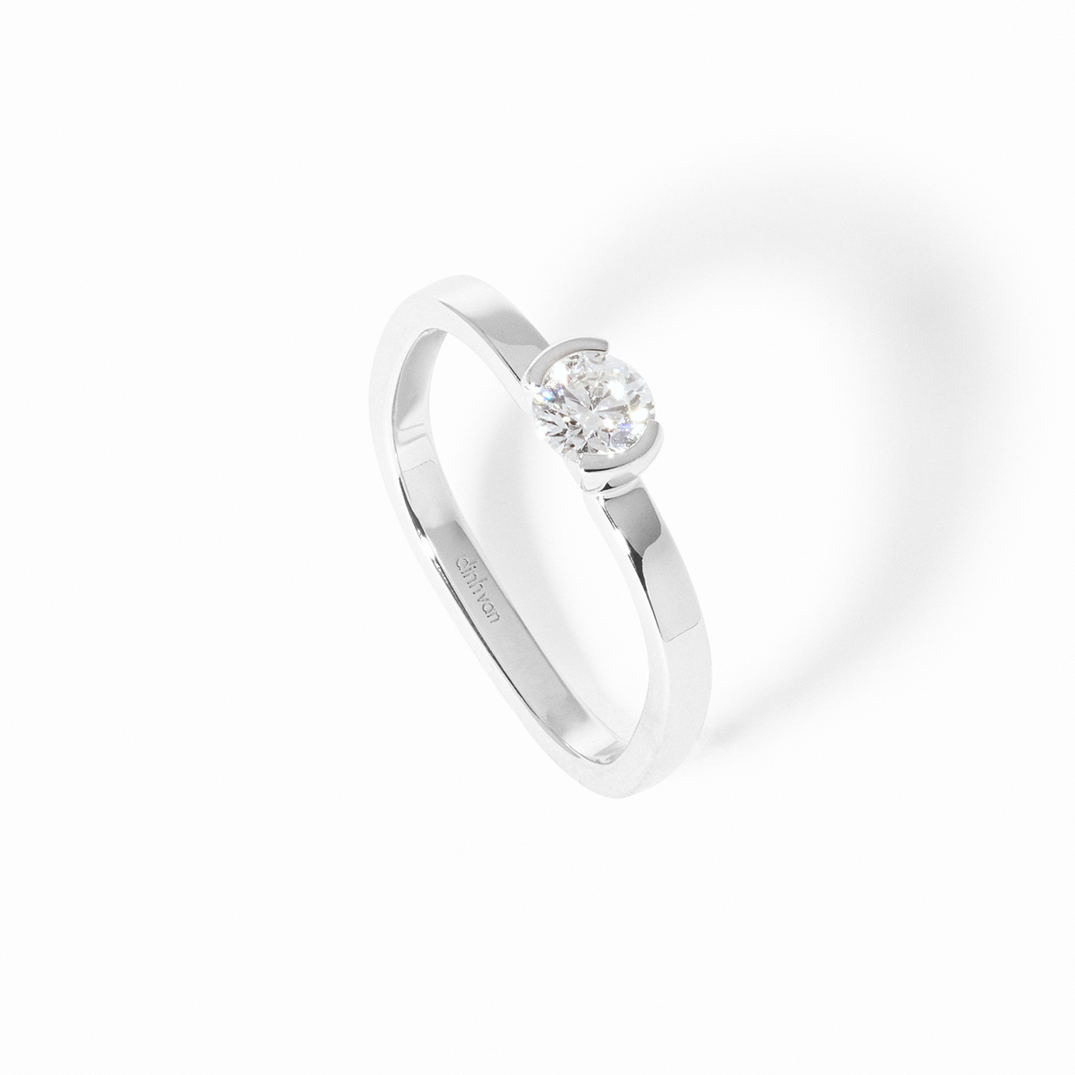 FLORE ENGAGEMENT RING WHITE GOLD AND DIAMOND PRICE UPON REQUEST