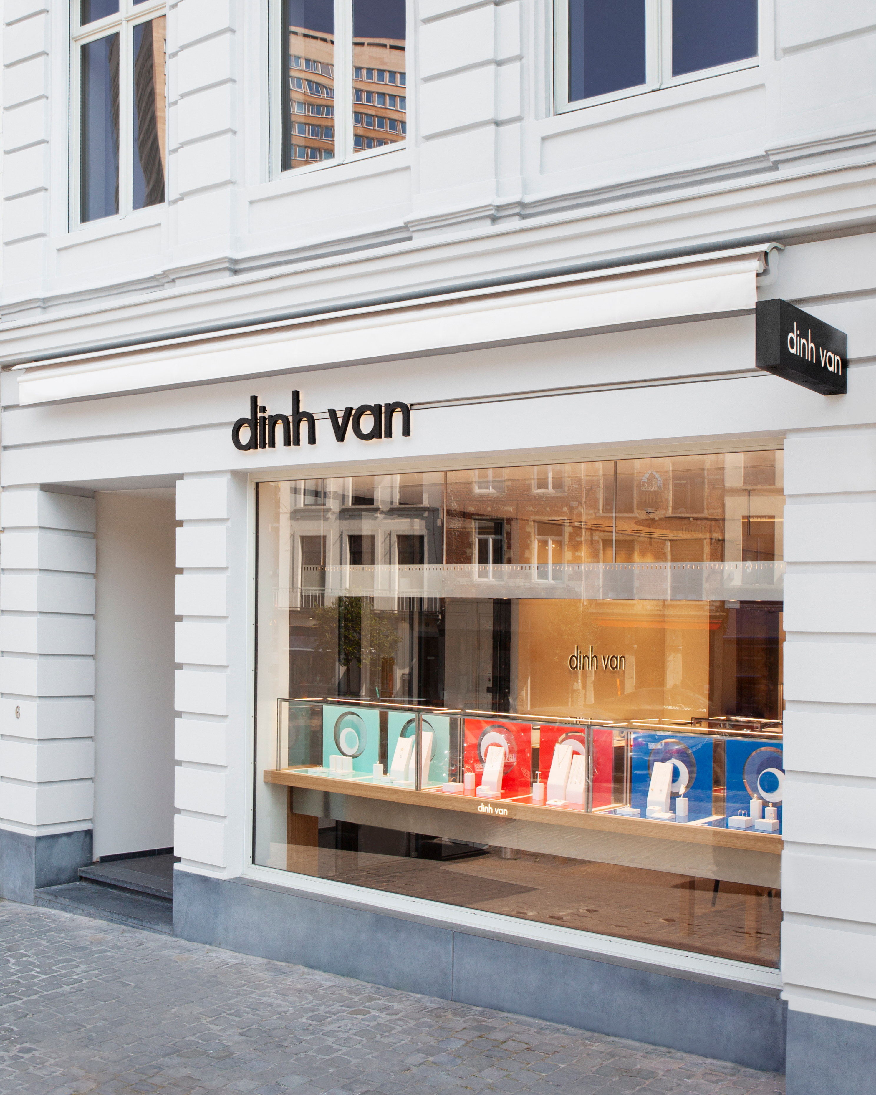 NOUVELLE BOUTIQUE SABLON 01 CREDIT LYDIE NESVADBA