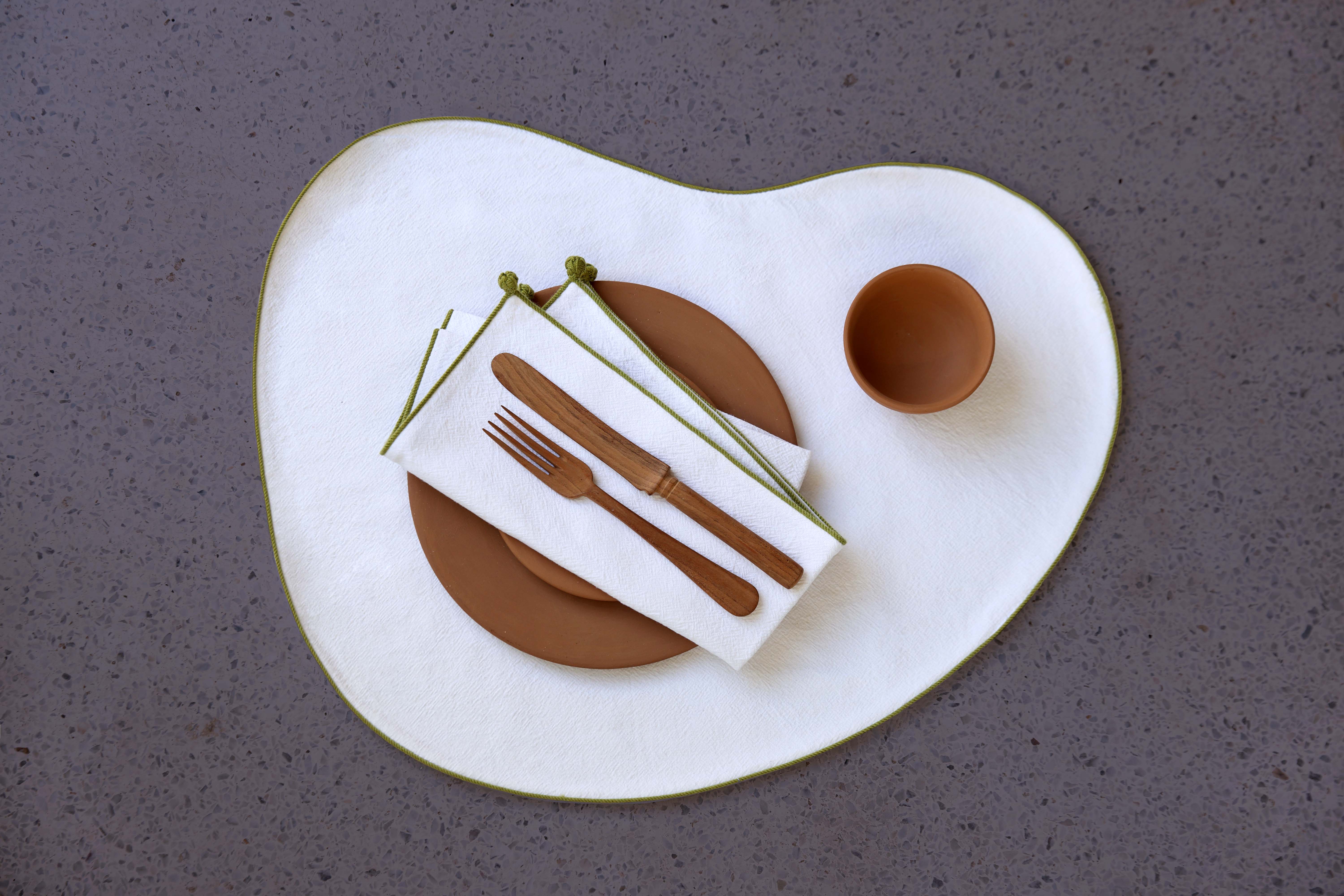 VALERIE BARKOWSKI TABLE LINEN OZERA NIL CREDIT TANIA PANOVA