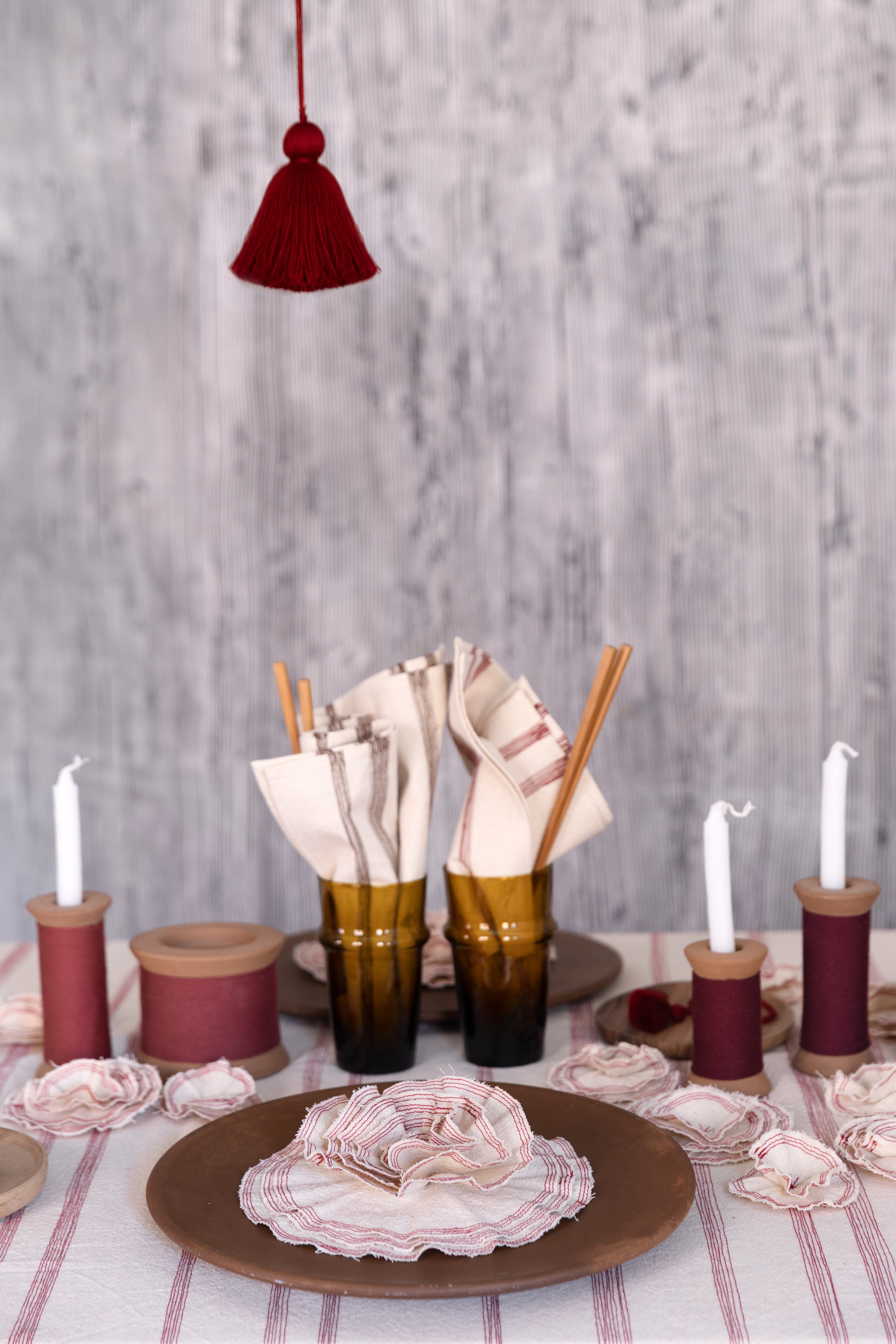 VALERIE BARKOWSKI CHRISTMAS TABLE CREDIT TANIA PANOVA (5)
