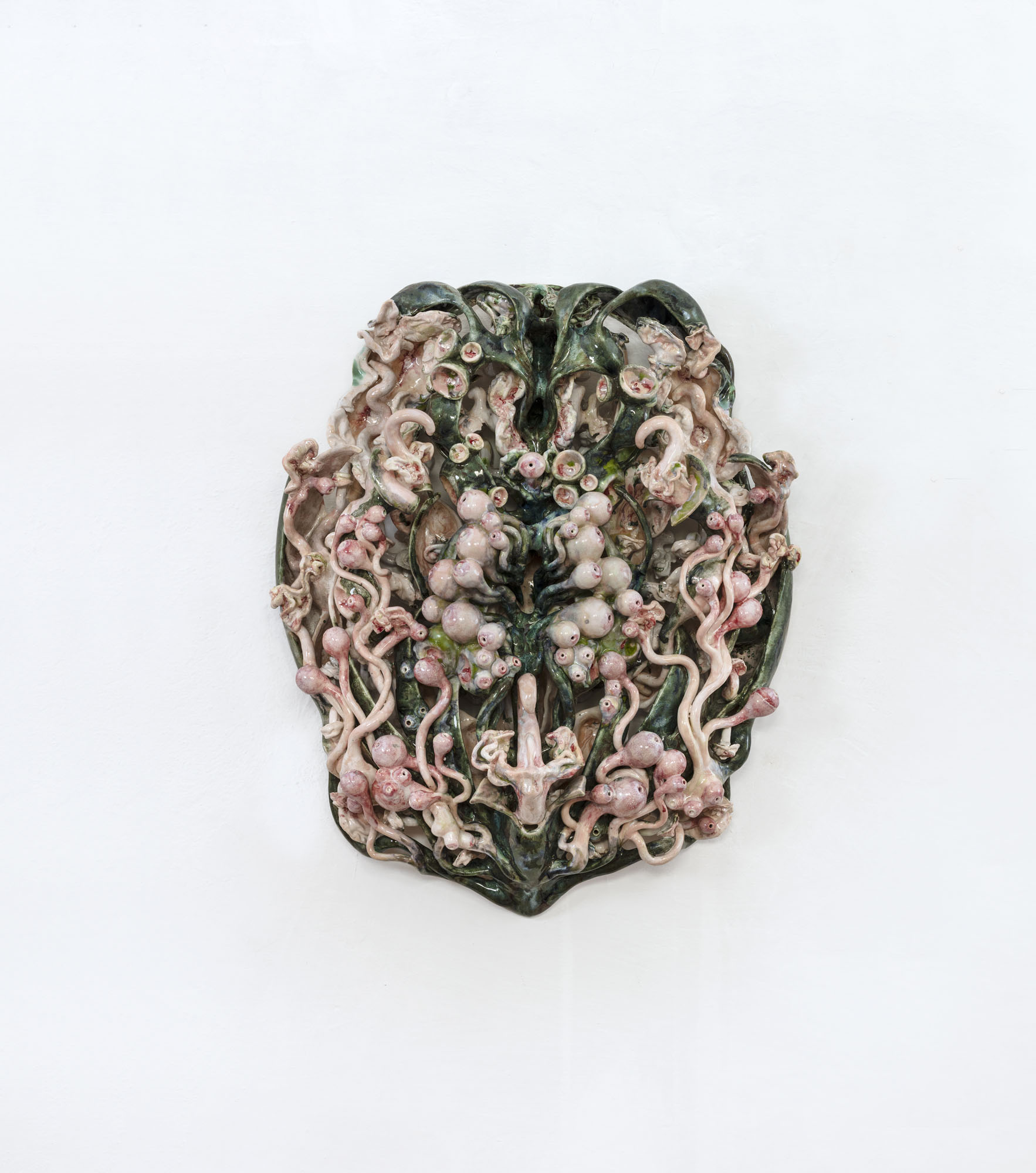 CB26 GALERIA ANTONELLA VILLANOVA KEIYONA STUMPF MEMENTO VIVERE II GLAZED CERAMIC 89CM X 70CM X 22CM 2021