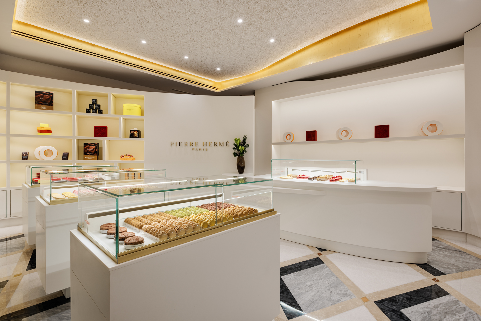 BOUTIQUE  PIERRE HERME AT LA MAMOUNIA 1