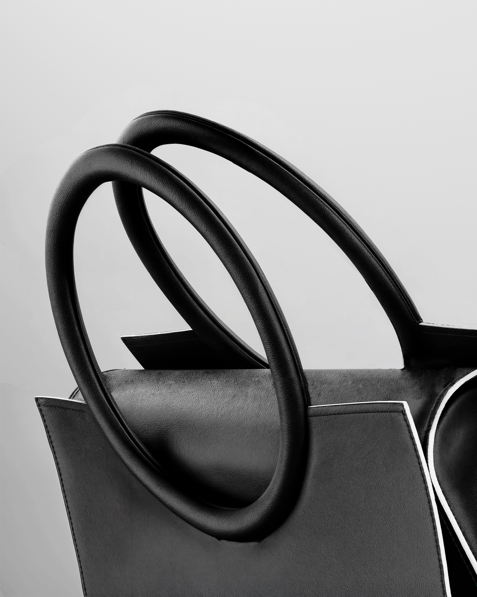 AMOROMA THE ONE BAG FORMAT A4 18