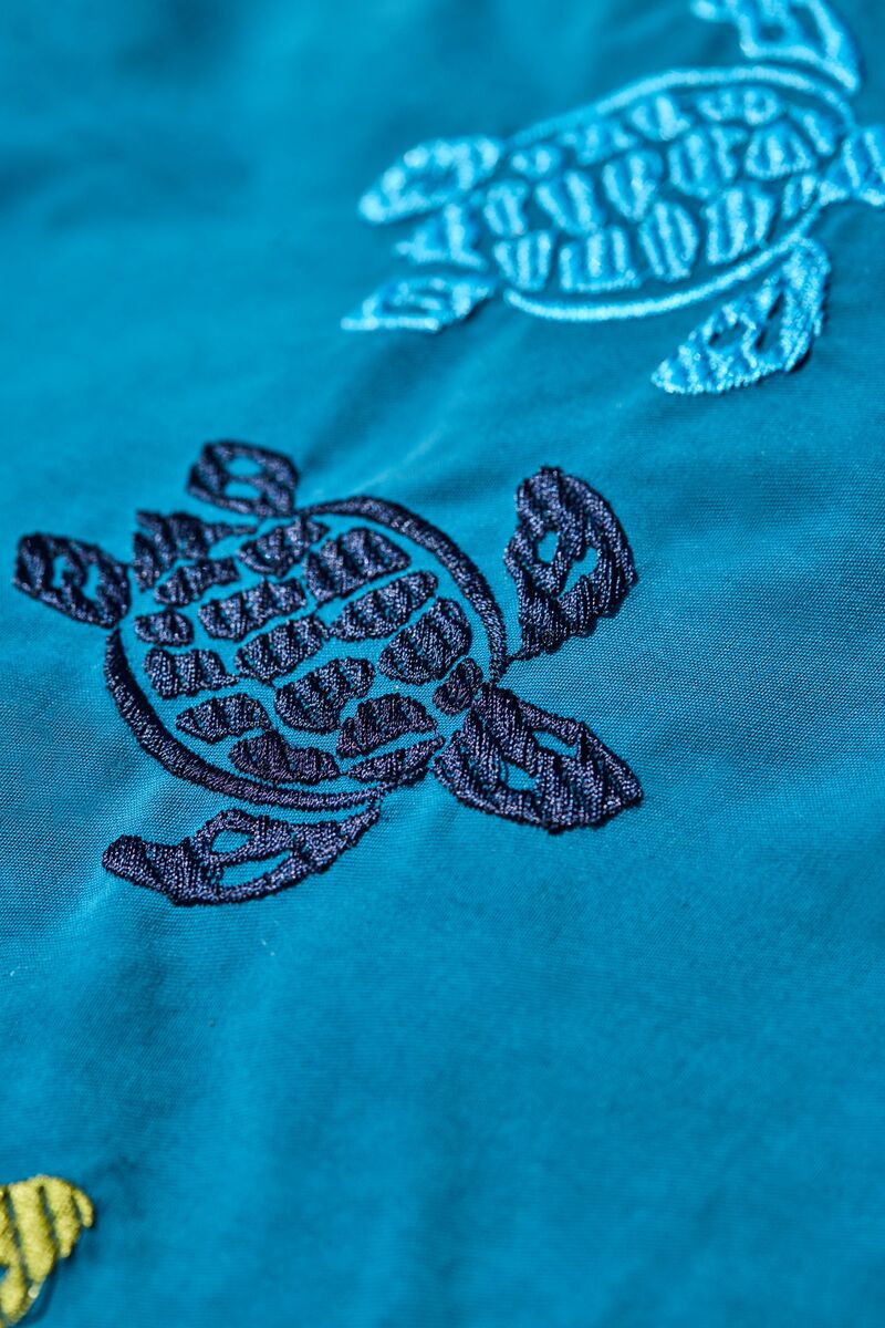 VBQ CRUISE 26 CAMPAIGN IMAGE MEN 122