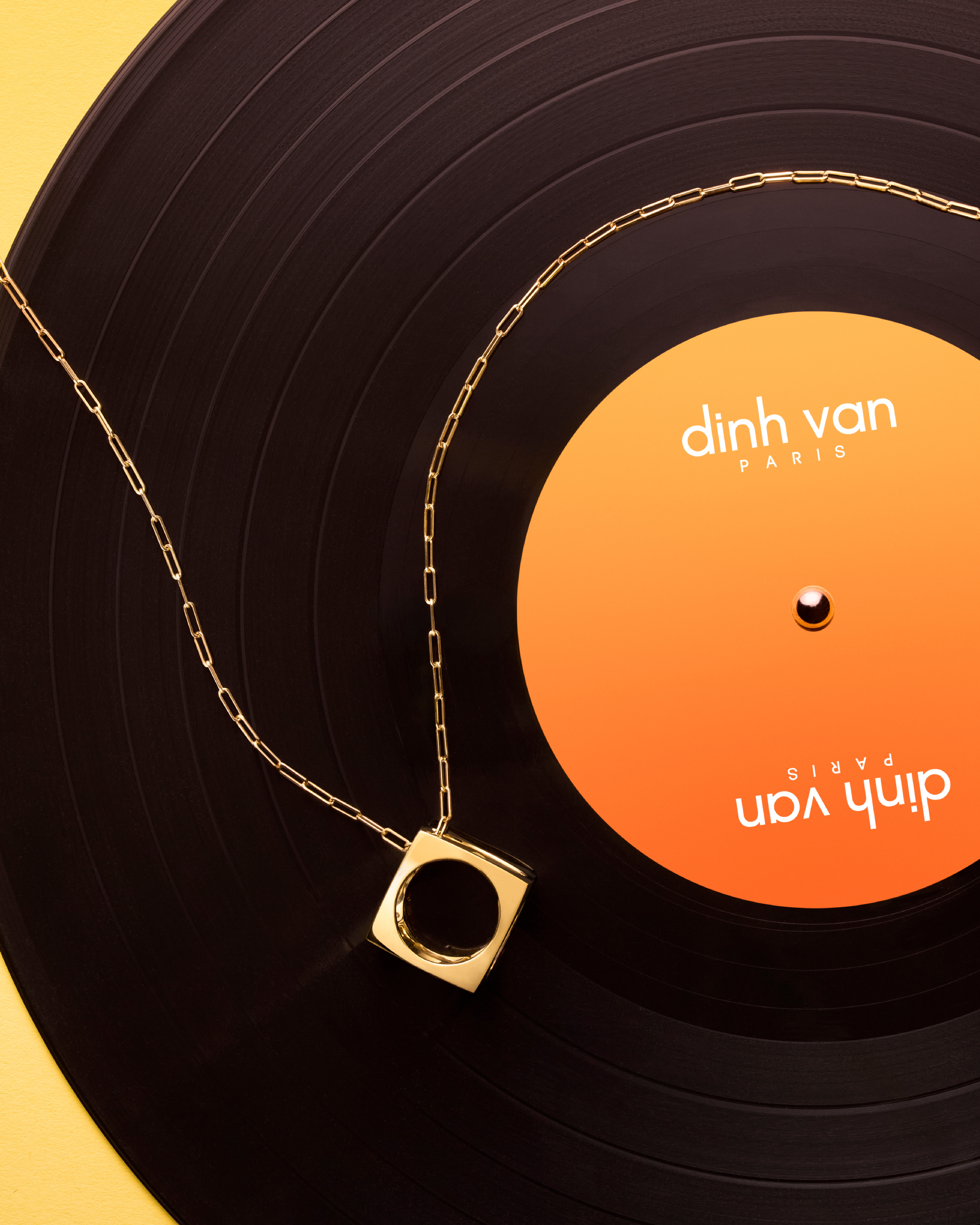 DINH VAN BACK TO THE SEVENTIES (18)