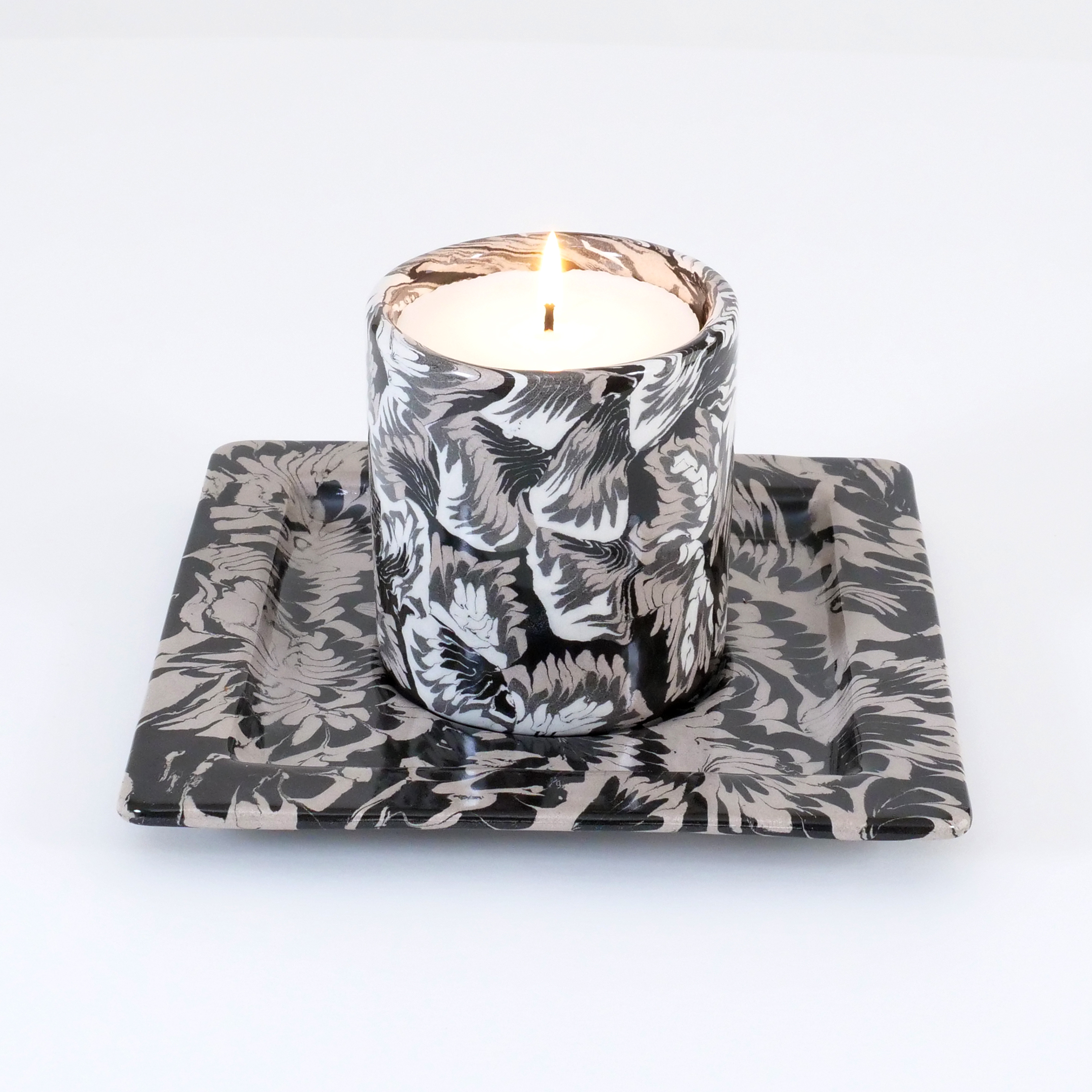 GILLES DEWAVRIN MOTHERS DAY SINGLE TRAYS 129 EURO REFILLABLE PERFUMED WAX 39 EURO CONTAINING FROM MIXED MATERIALS 75 EURO CREDIT ARNO CARAVEL 4