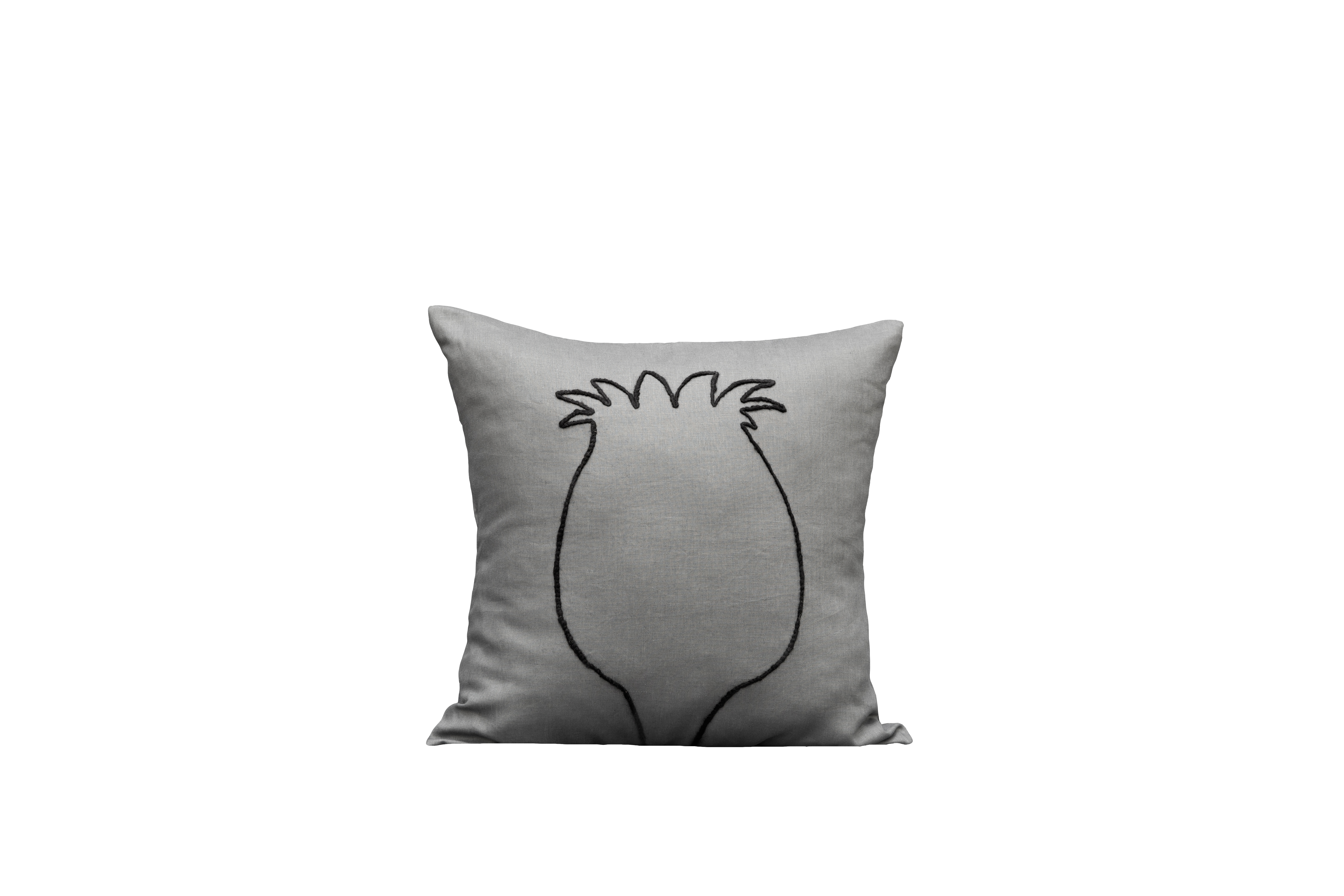 VALERIE BARKOWSKI HANA14 HOUSSE COUSSIN LIN GRIS LAINE NOIR CREDIT TANIA PANOVA