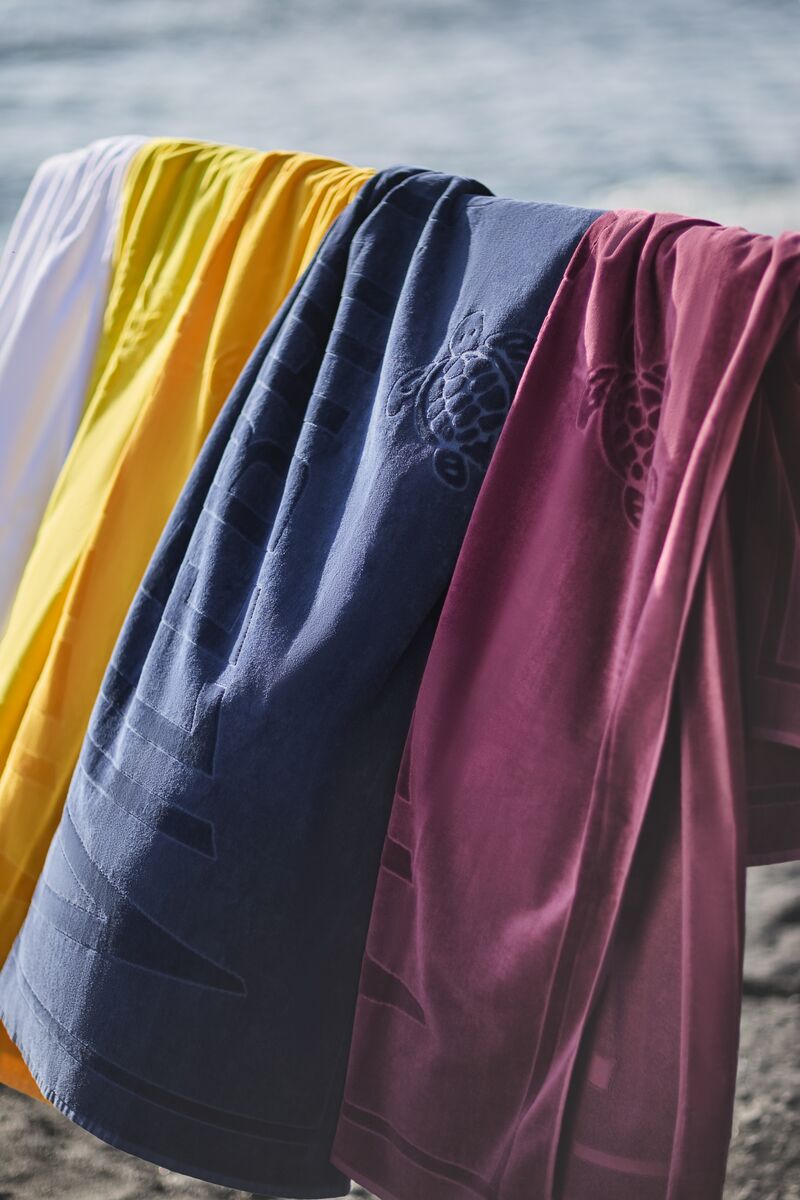 VBQ CRUISE 26 CAMPAIGN IMAGE WOMEN 37